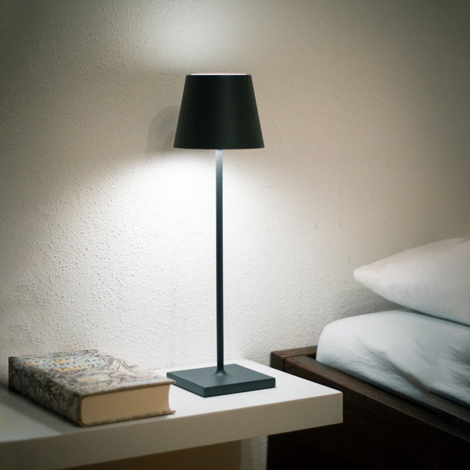 Poldina Built-in Battery Table Lamp - Lumpaz