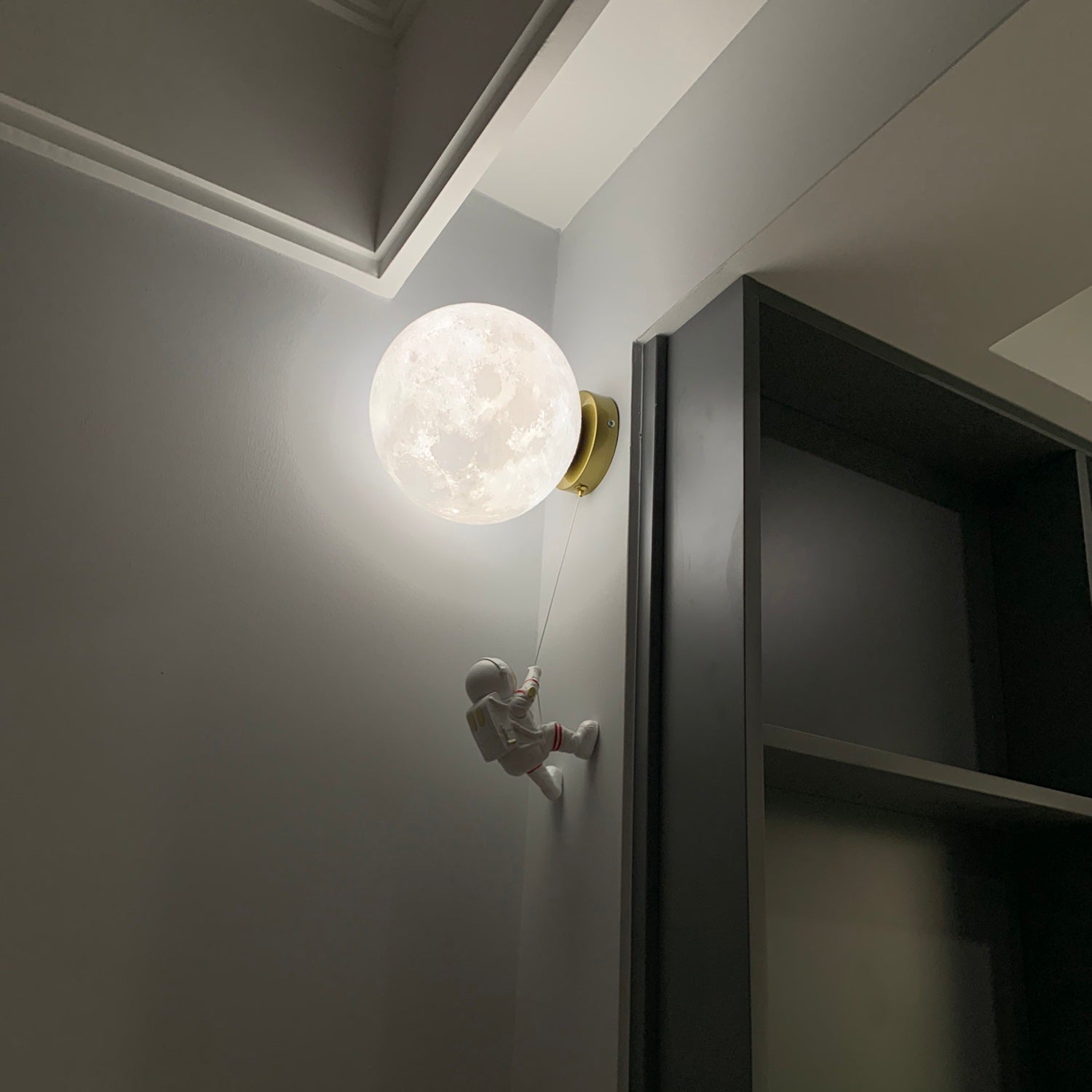 Lunar Wall Lamp - Lumpaz
