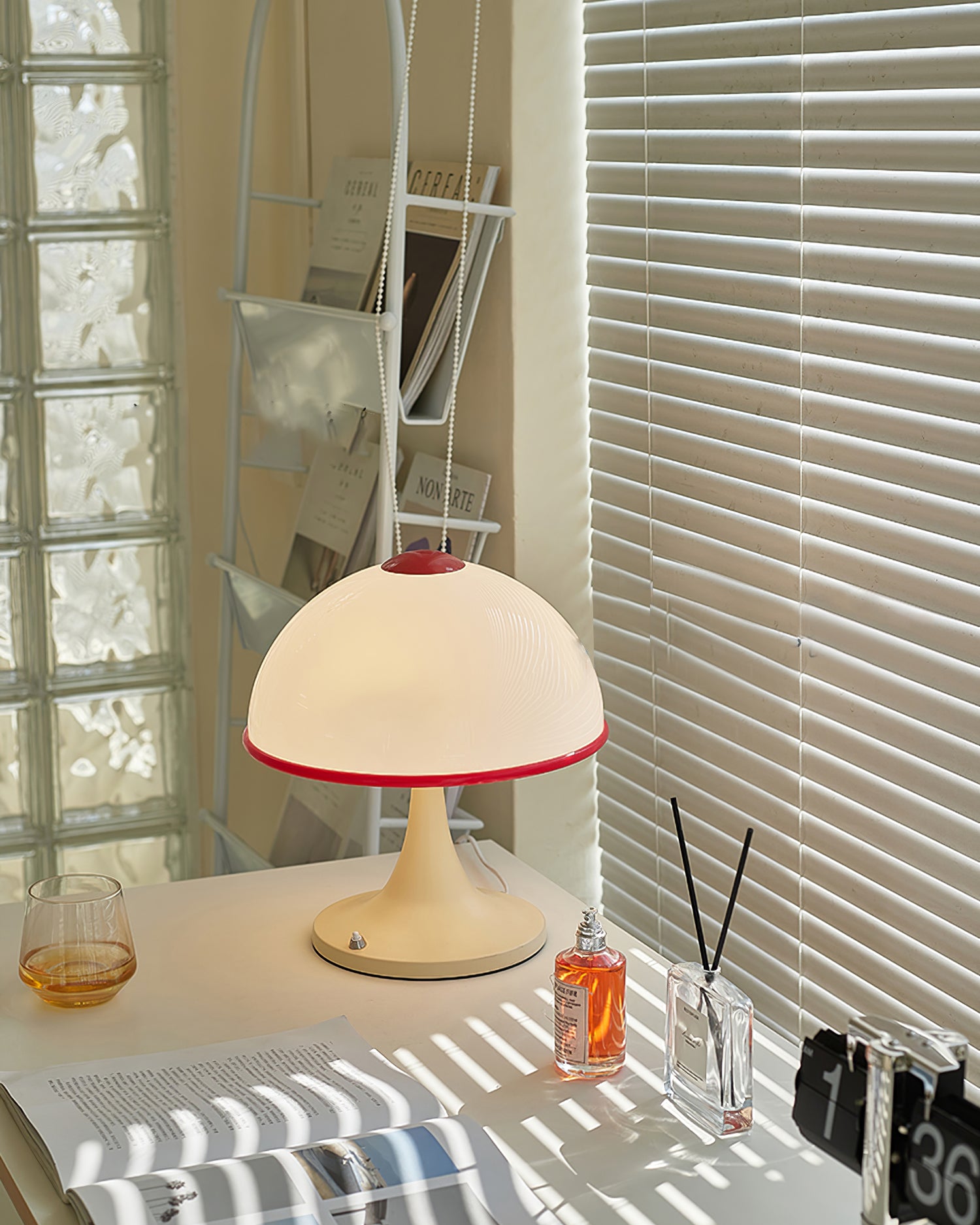 Mushroom Table Lamp - Lumpaz