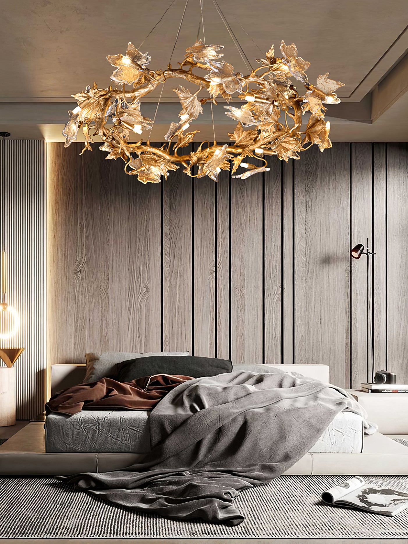 Folio Crown Chandelier - Lumpaz