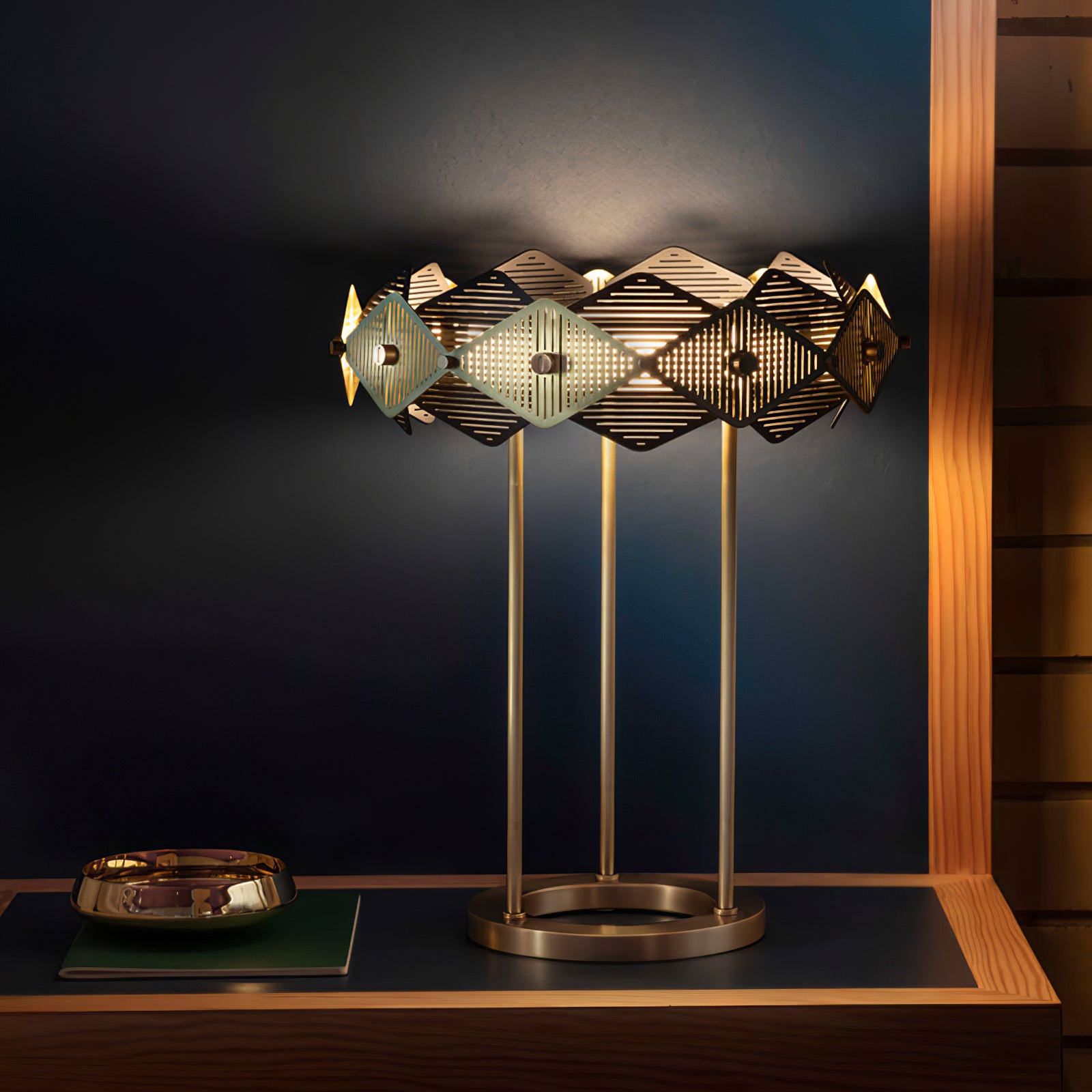Rote Table Lamp - Lumpaz