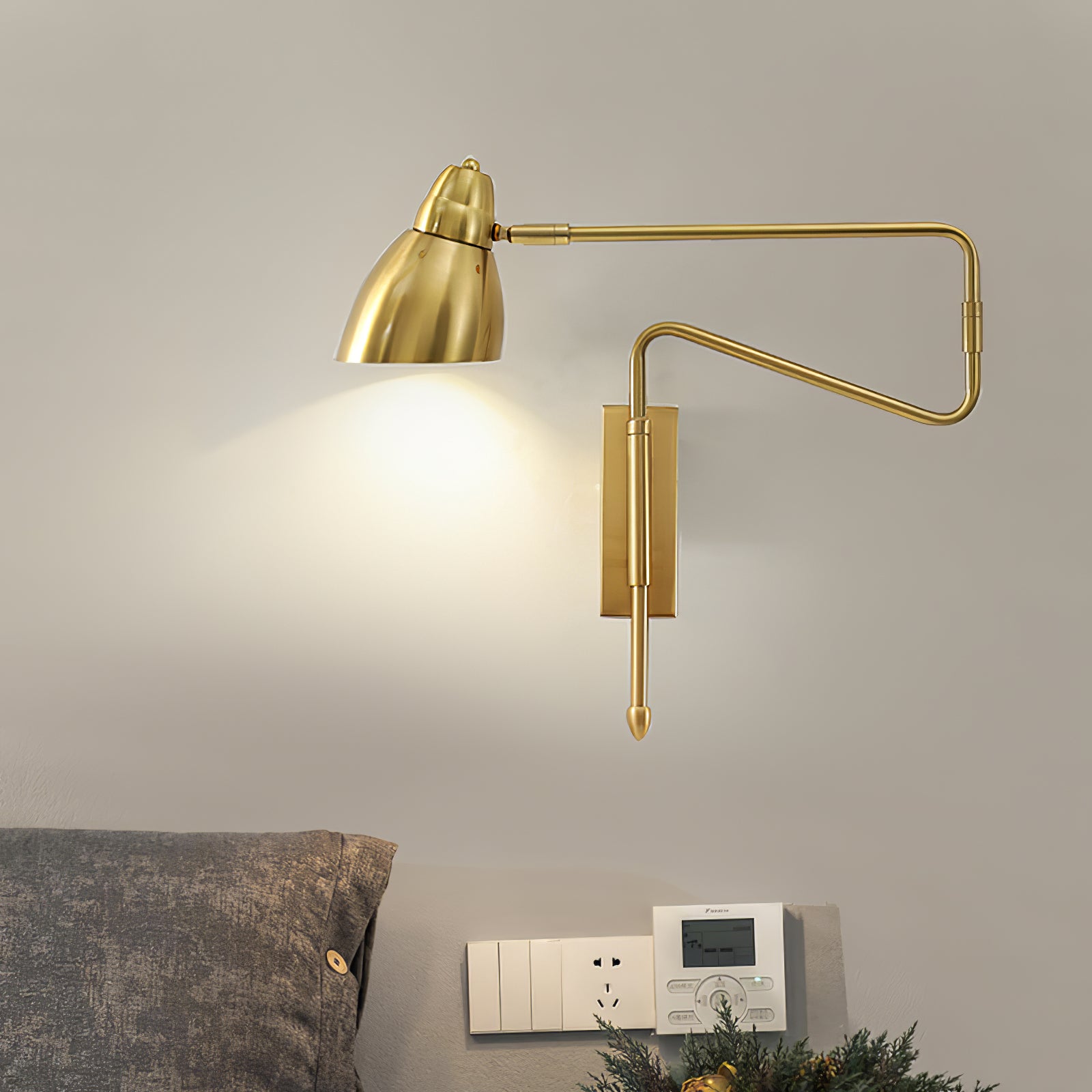 Long Arm Rotating Wall Lamp - Lumpaz