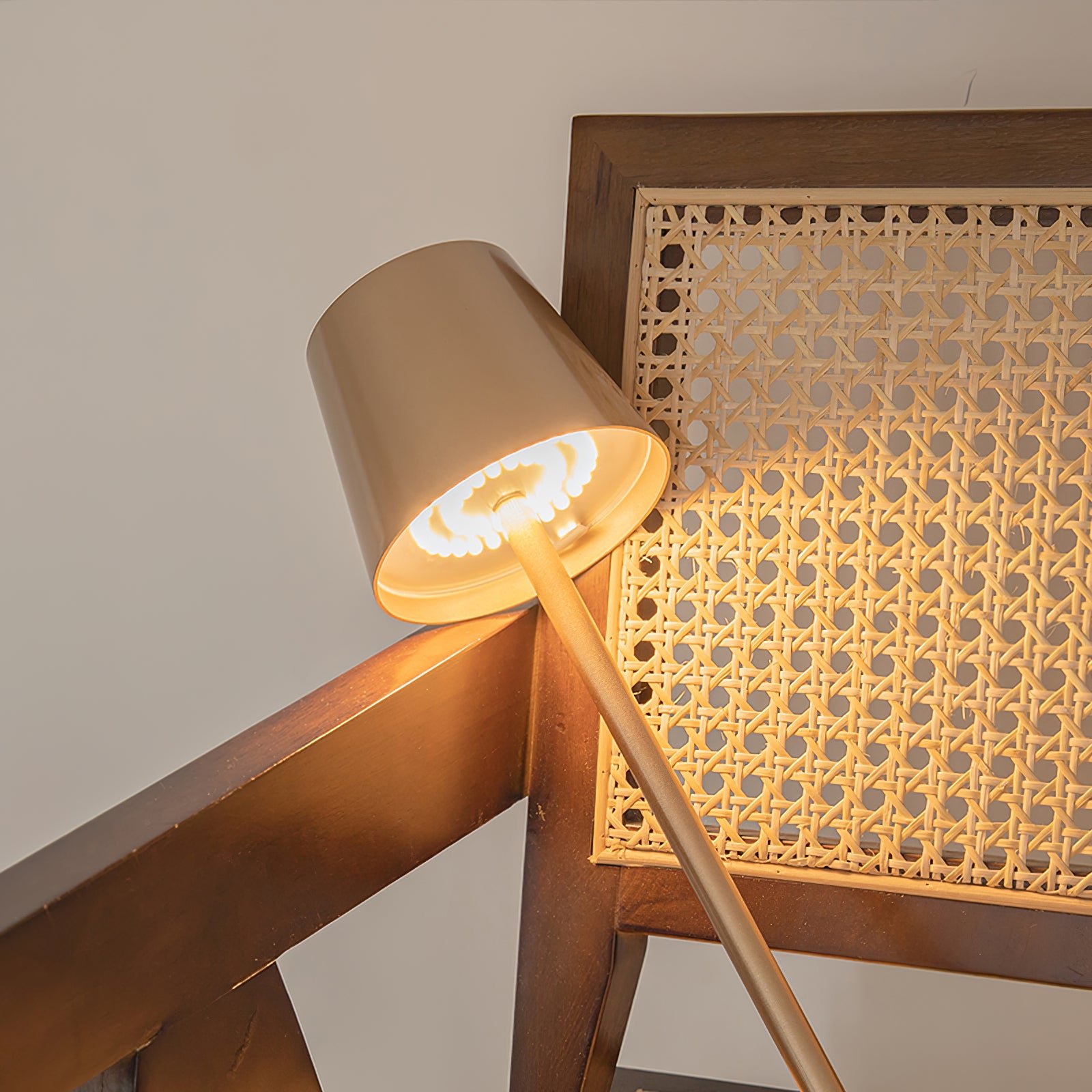 Poldina Built-in Battery Table Lamp - Lumpaz