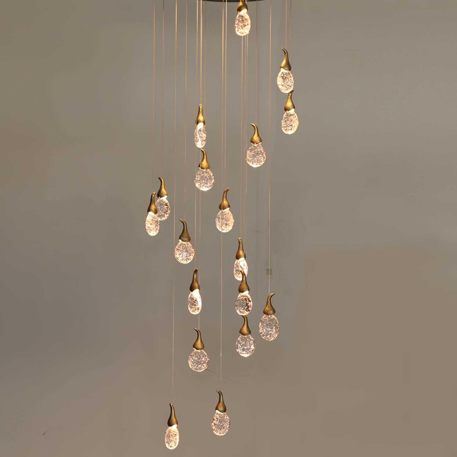 Leo Bubble Chandelier - Lumpaz