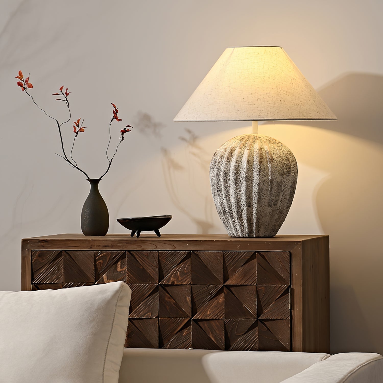 Fluted Ceramic Table Lamp - Lumpaz