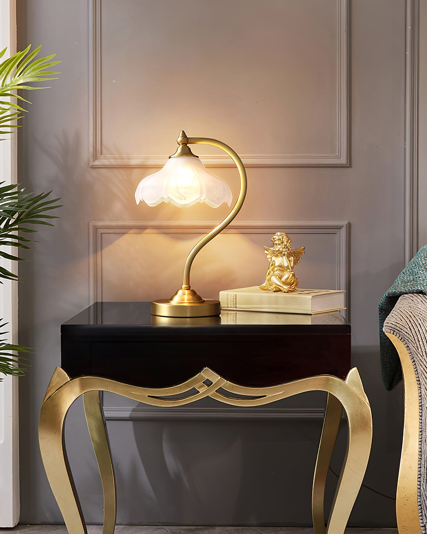 Magnolya Flower Table Lamp - Lumpaz
