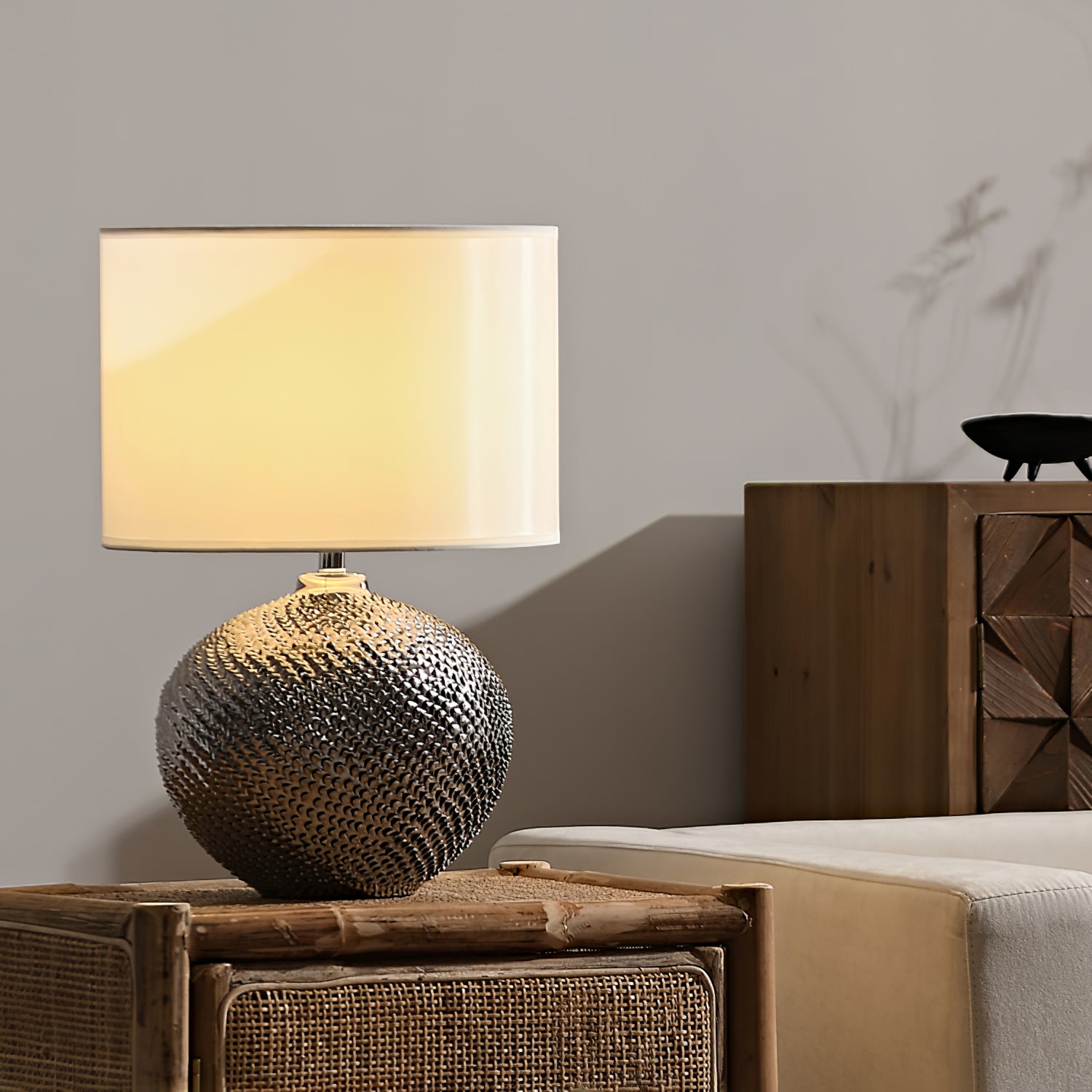 Mabel Textured Ceramic Table Lamp - Lumpaz