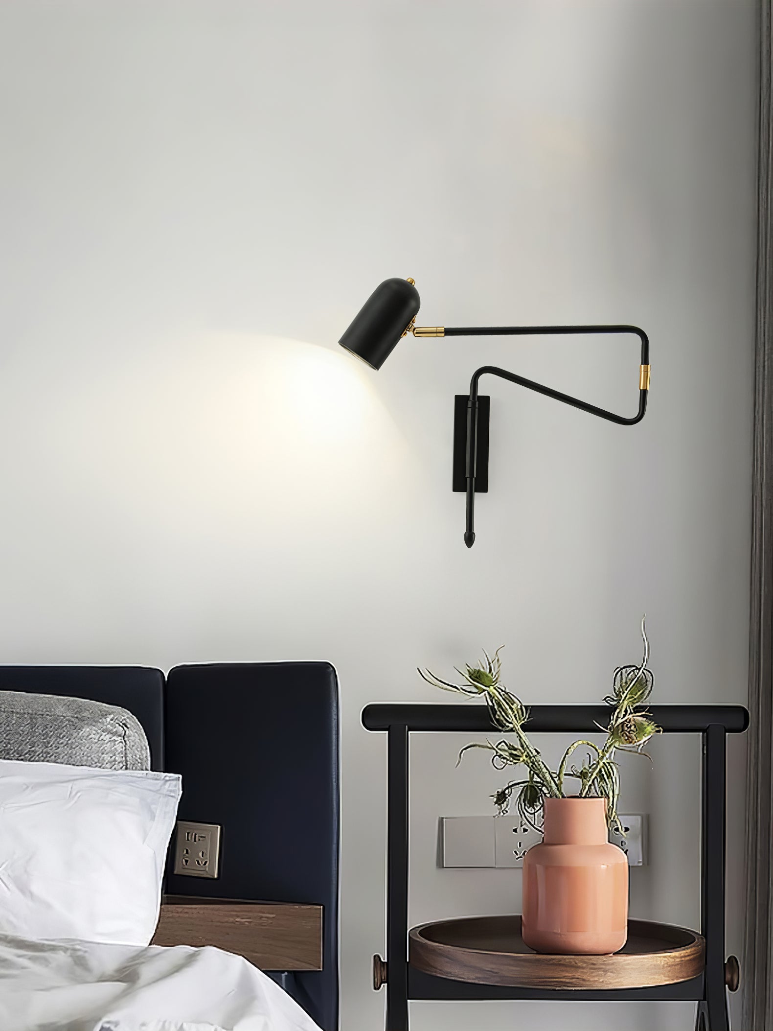 Long Arm Rotating Wall Lamp - Lumpaz