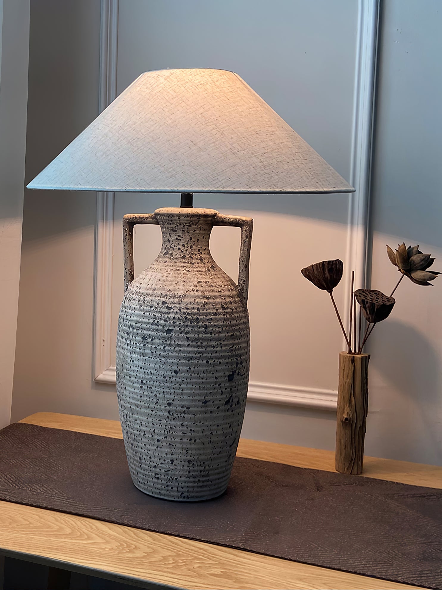 Speckled Ceramic Table Lamp - Lumpaz