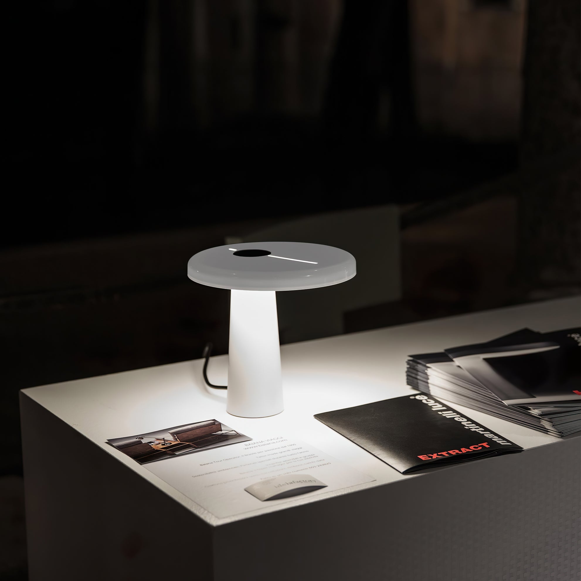Hoop LED Table Lamp - Lumpaz