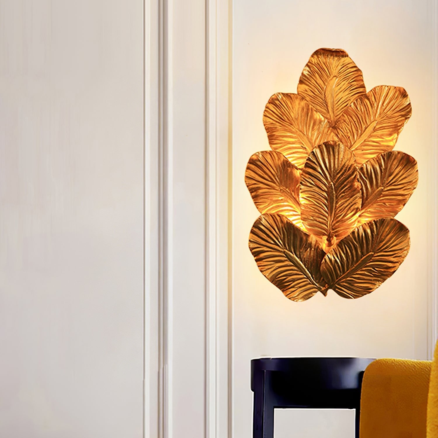 Pathleaf Heap Wall Lamp - Lumpaz