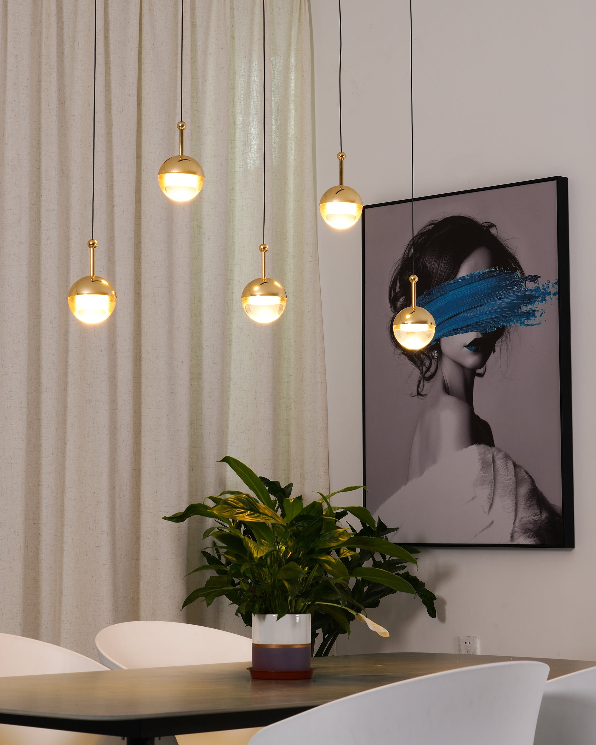 Stylish Ball Chandelier - Lumpaz
