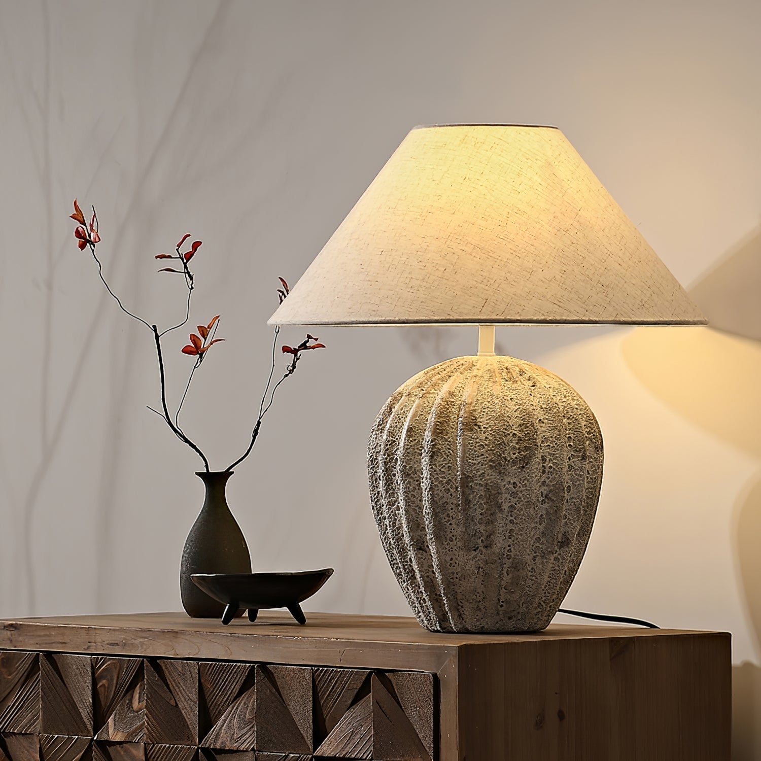 Fluted Ceramic Table Lamp - Lumpaz
