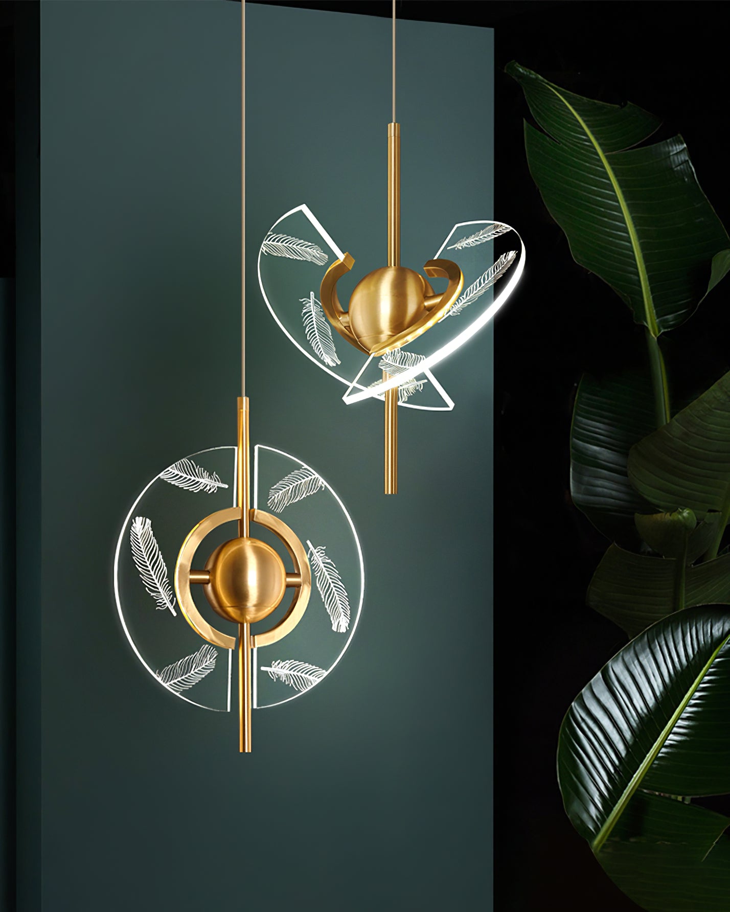 Brass Feather Pendant Lamp - Lumpaz