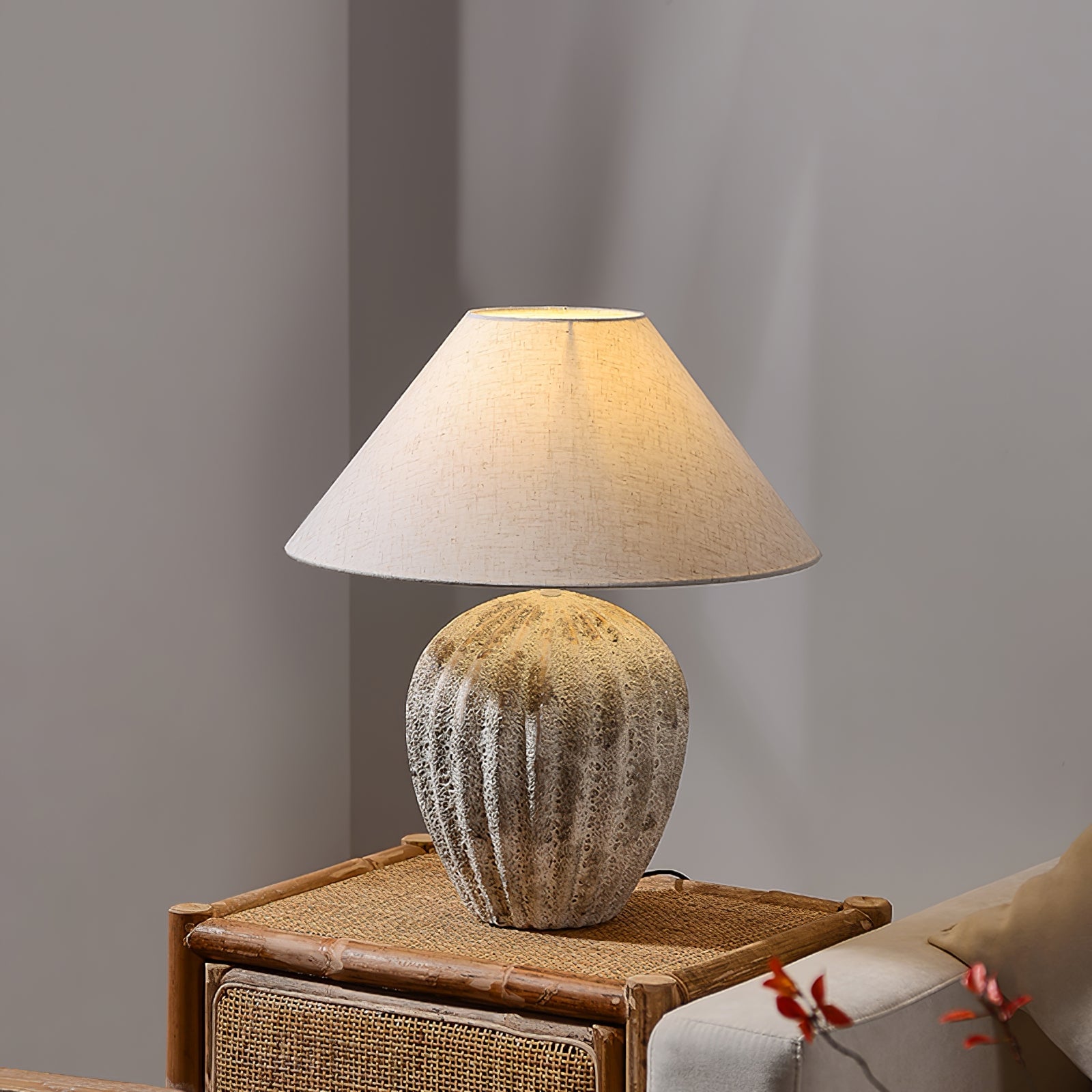Fluted Ceramic Table Lamp - Lumpaz