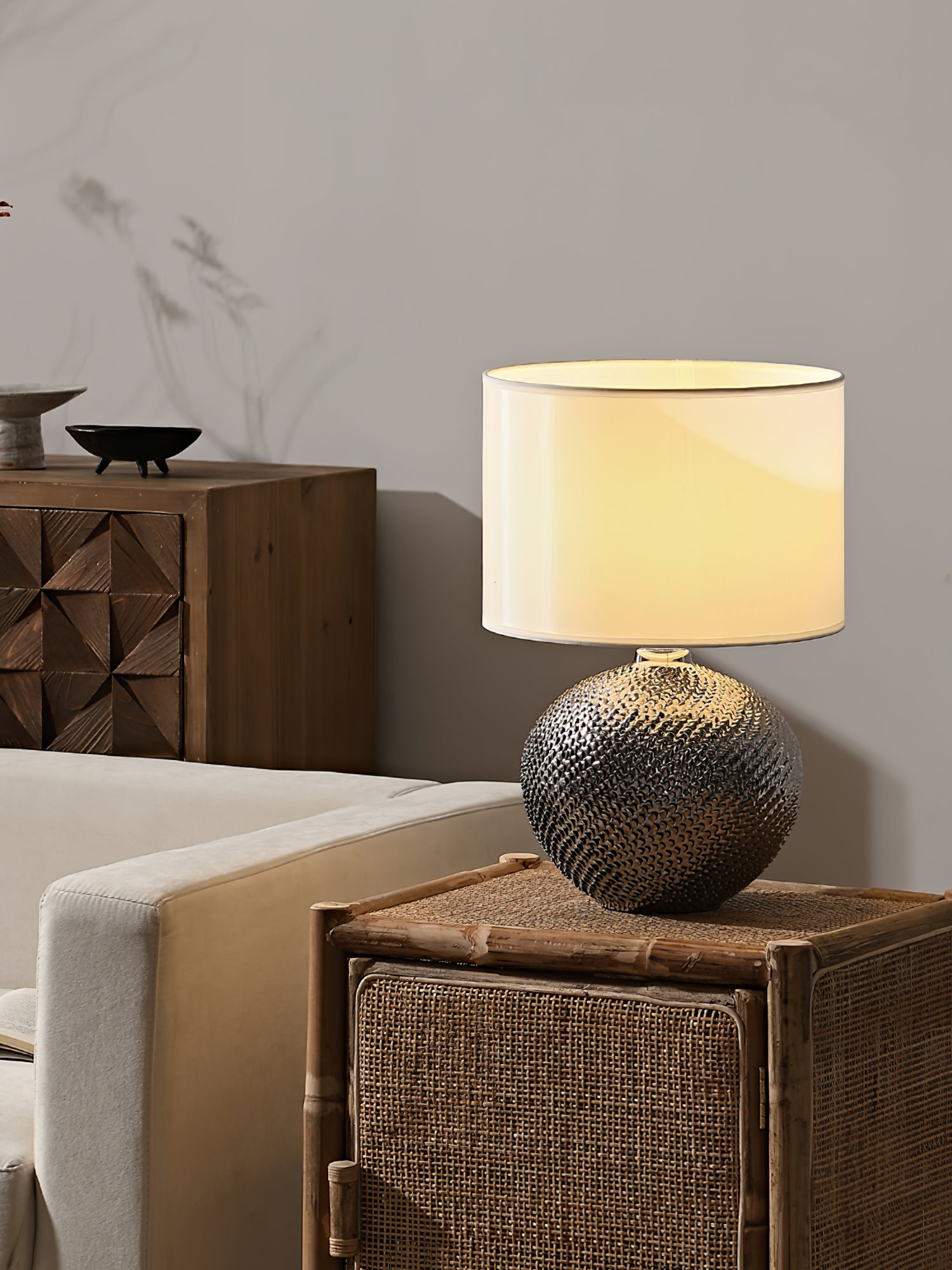 Mabel Textured Ceramic Table Lamp - Lumpaz