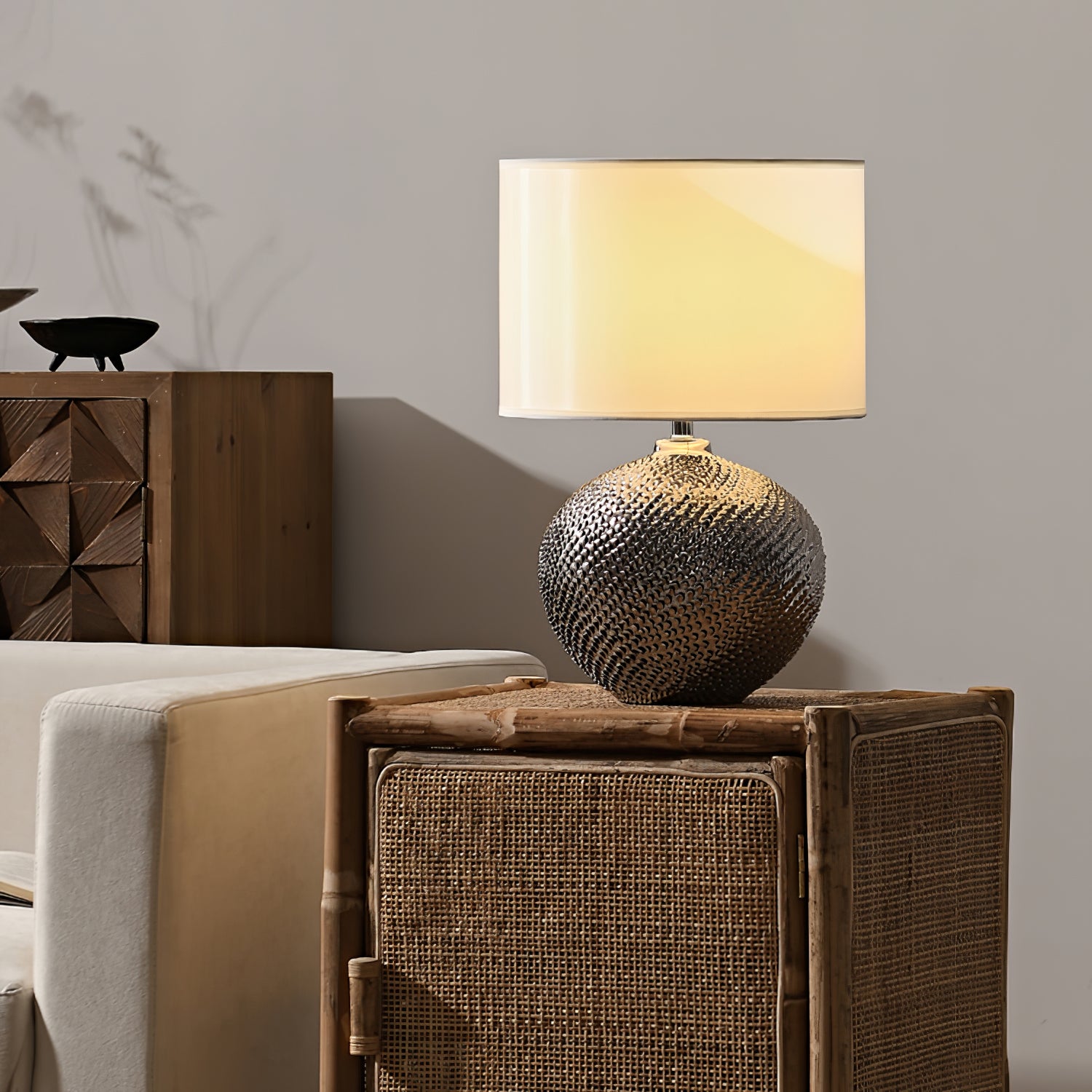 Mabel Textured Ceramic Table Lamp - Lumpaz