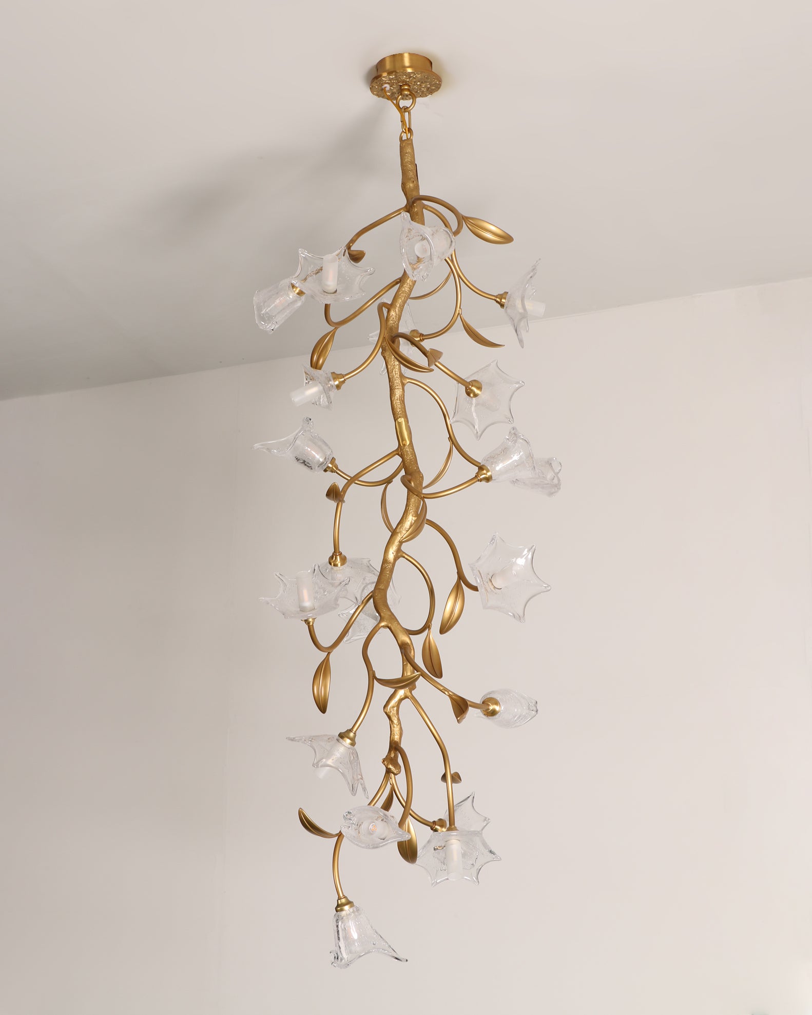 Flower Craftsman Chandelier - Lumpaz