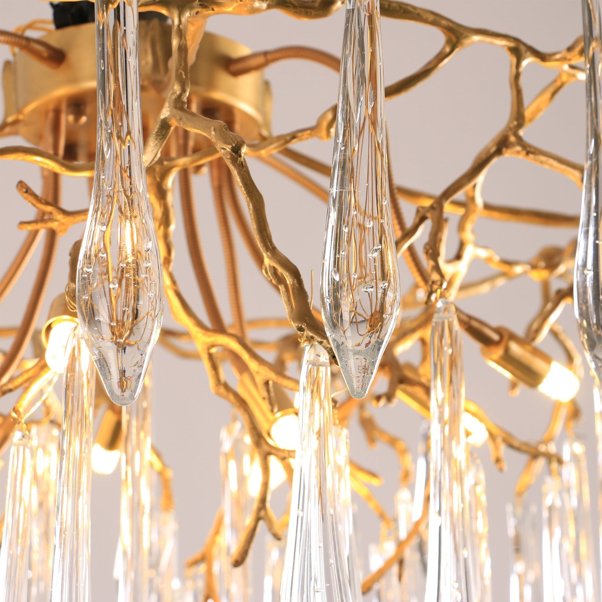 Teardrop Round Crystal Ceiling Lamp - Lumpaz