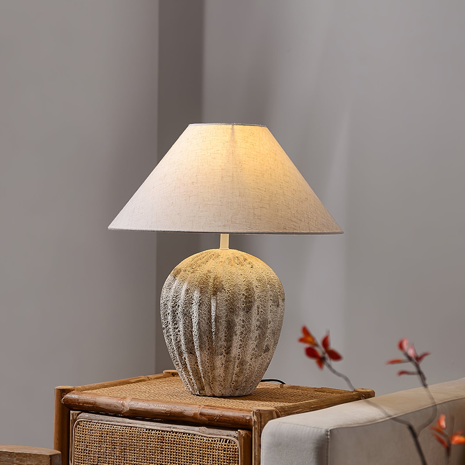 Fluted Ceramic Table Lamp - Lumpaz