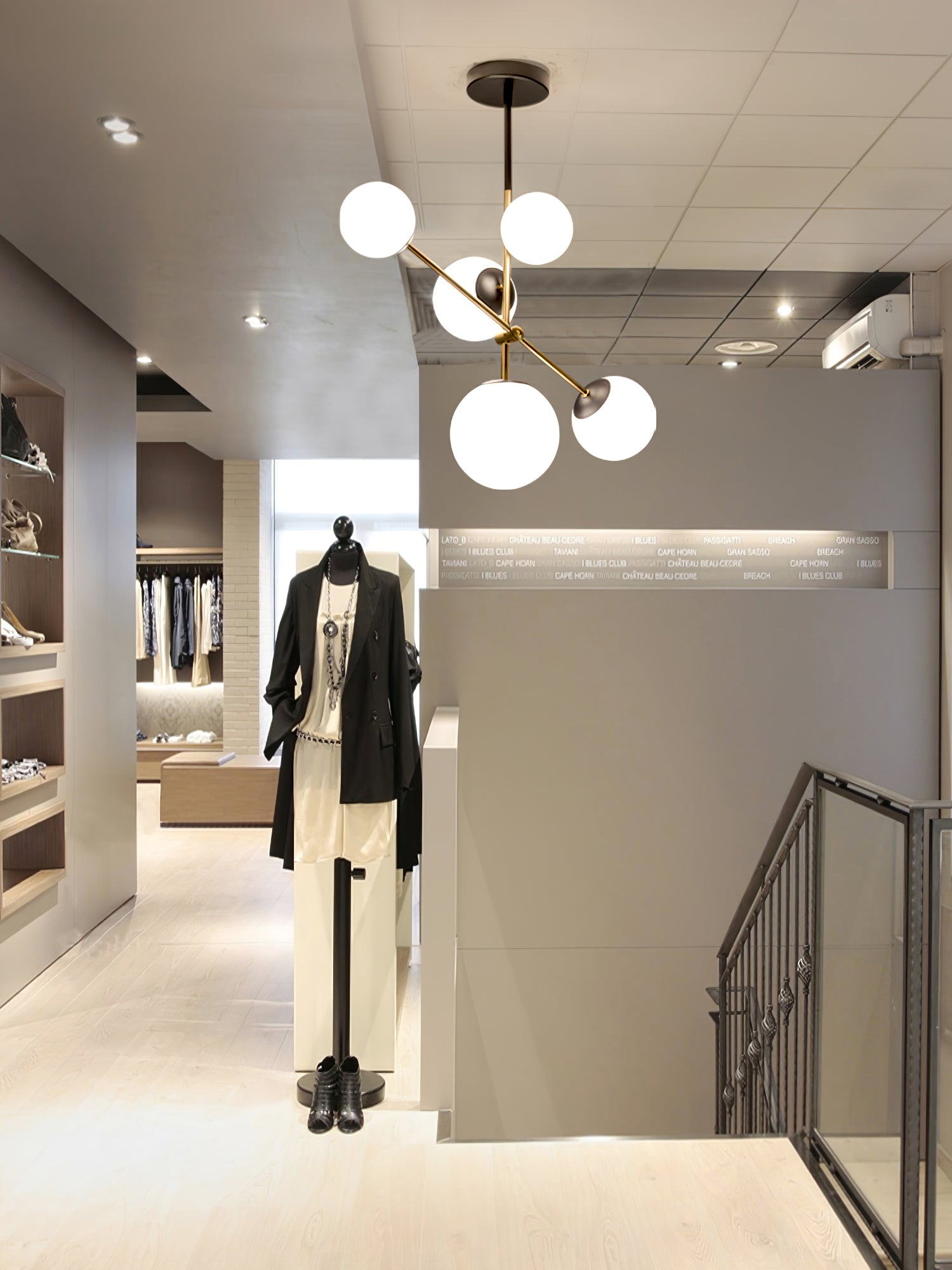 Fulesi Globe Chandelier - Lumpaz