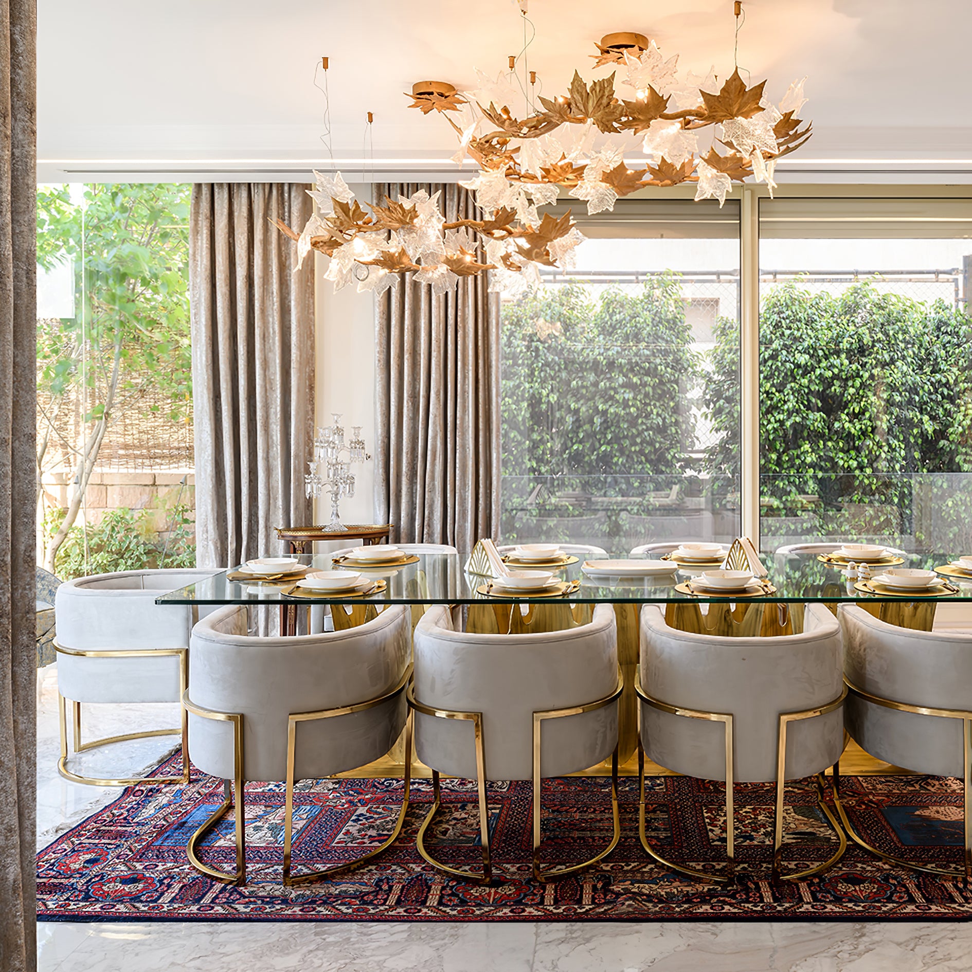 Folio Crown Chandelier - Lumpaz