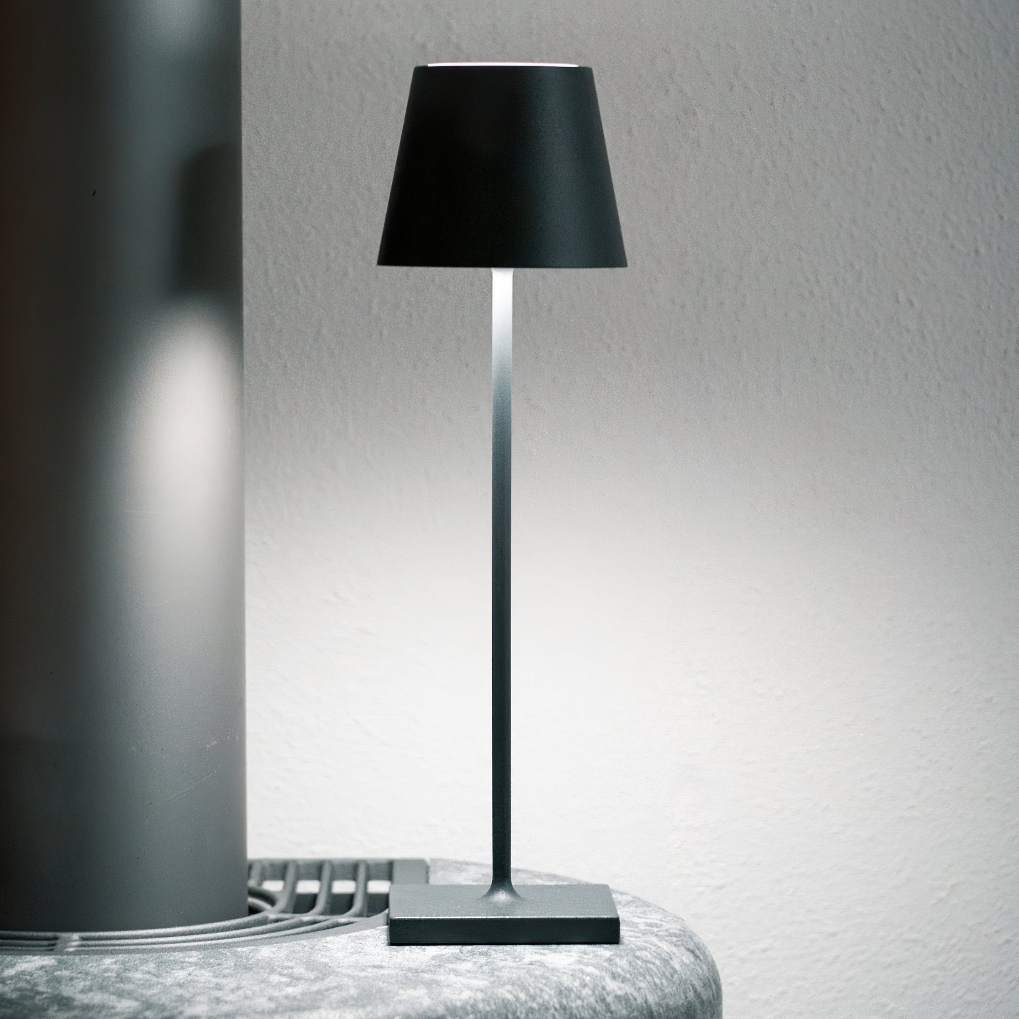 Poldina Built-in Battery Table Lamp - Lumpaz