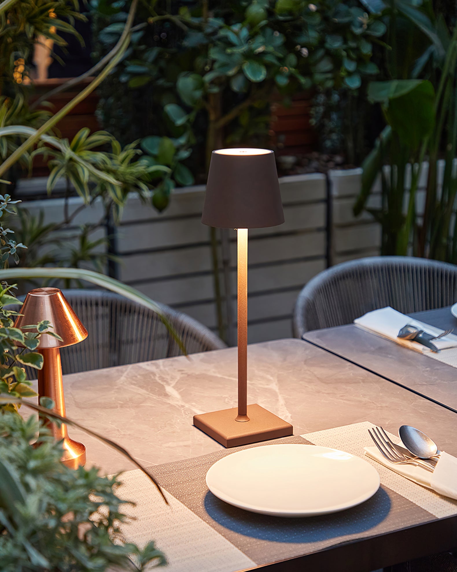 Poldina Built-in Battery Table Lamp - Lumpaz