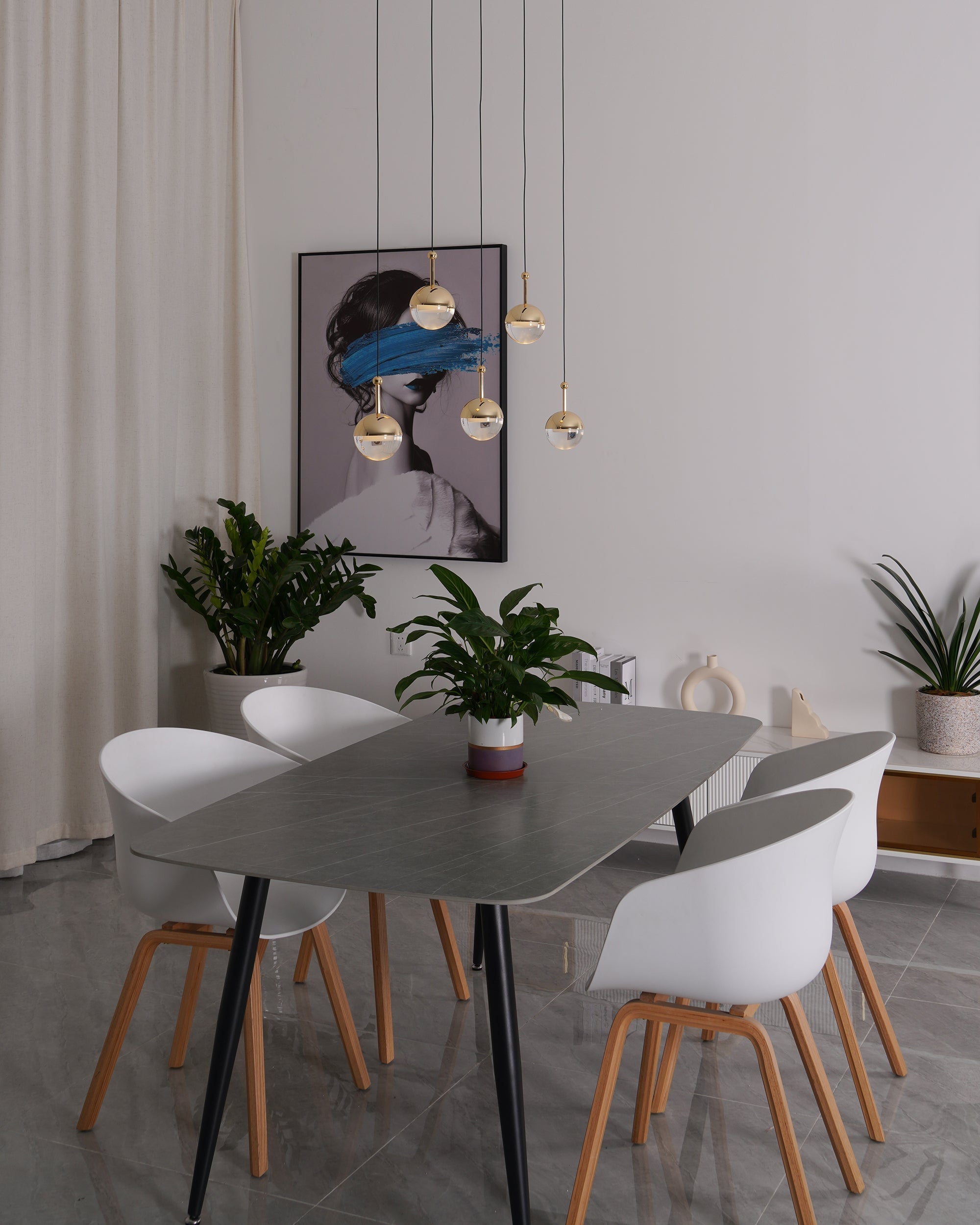 Stylish Ball Chandelier - Lumpaz