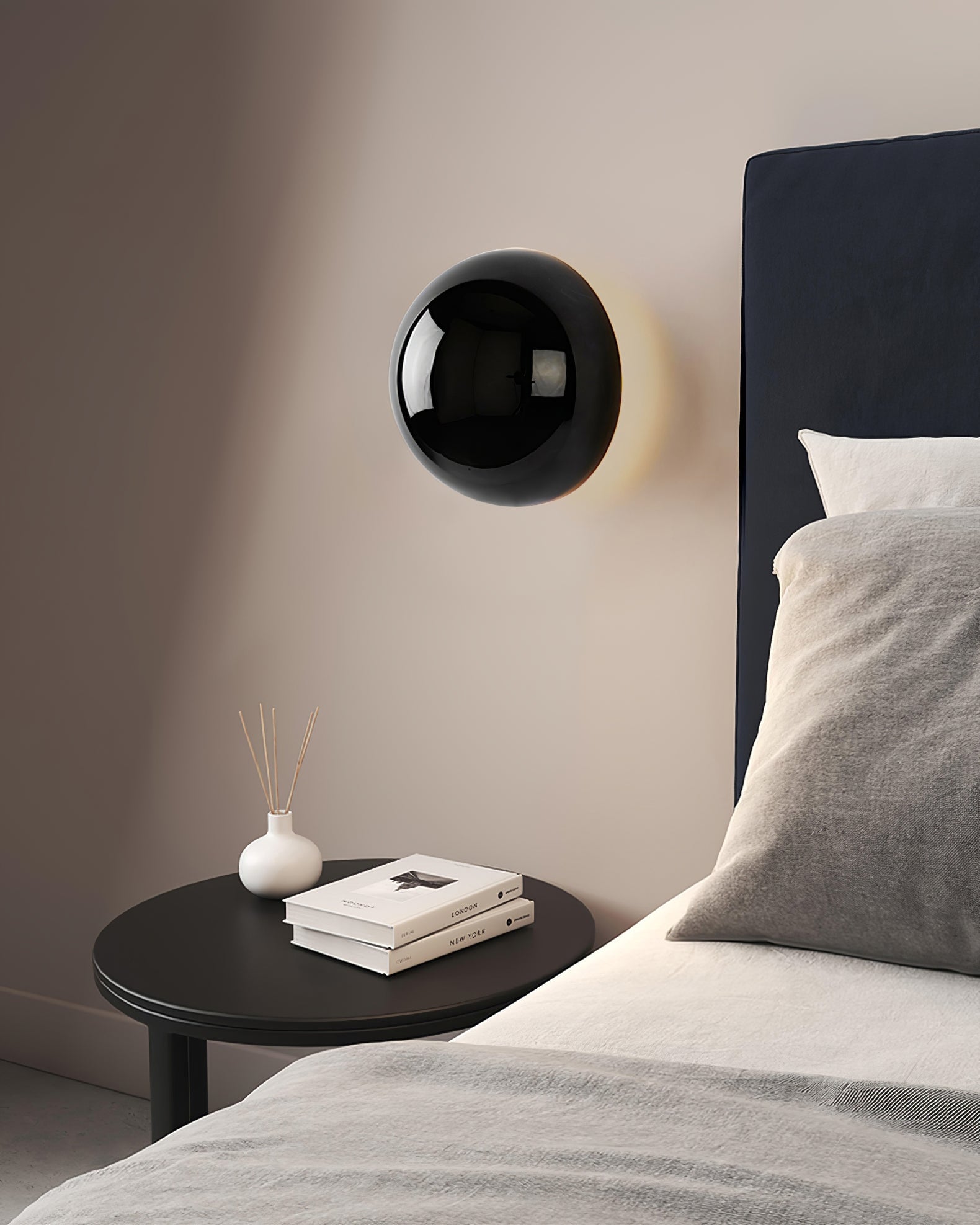 Round Metal Wall Lamp - Lumpaz