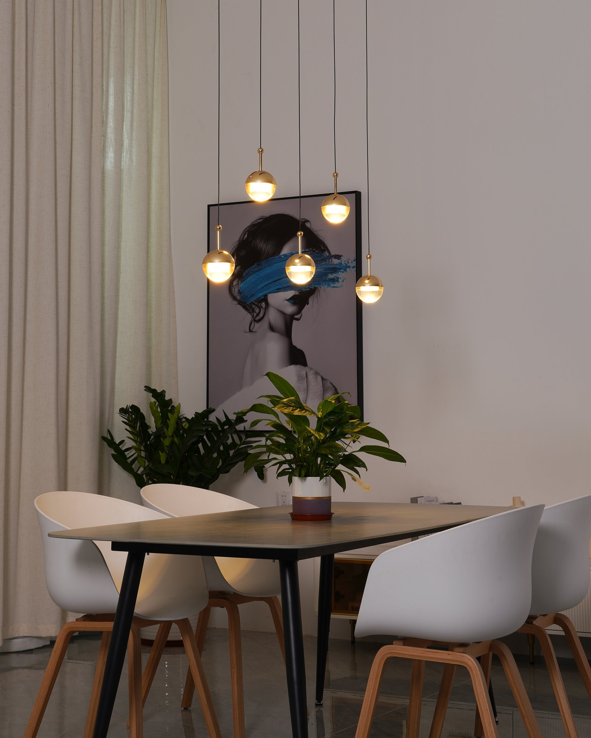 Stylish Ball Chandelier - Lumpaz