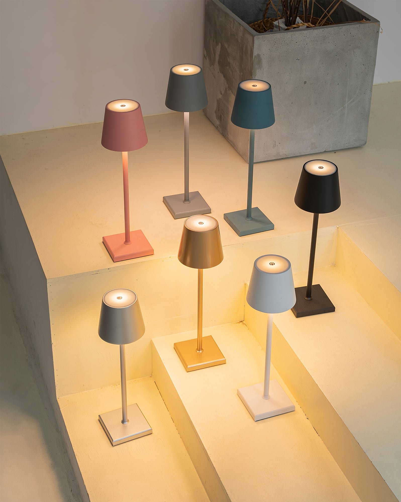 Poldina Built-in Battery Table Lamp - Lumpaz