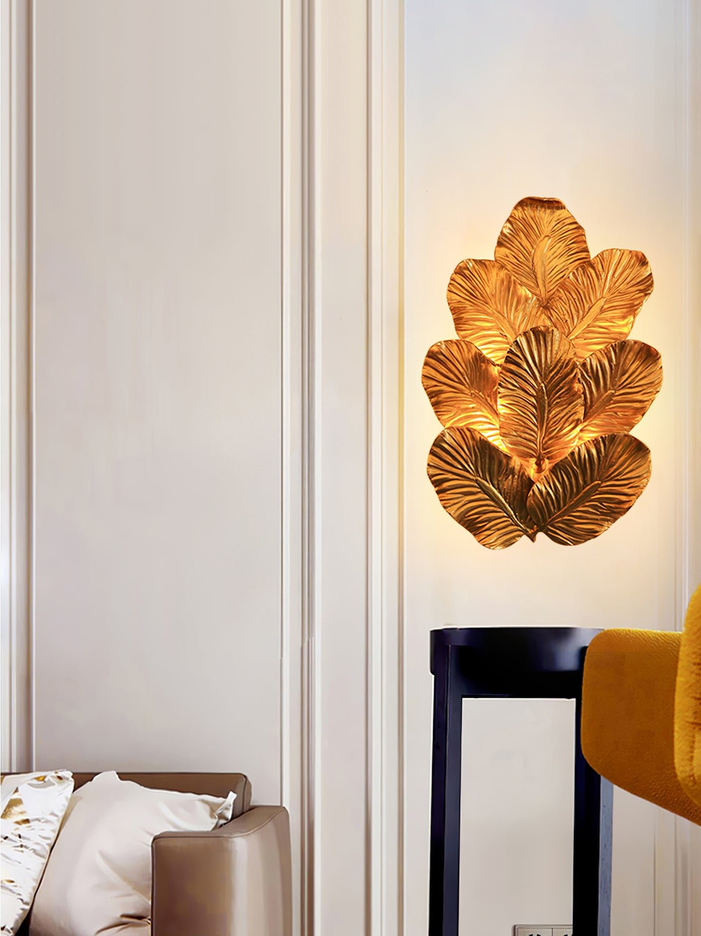 Pathleaf Heap Wall Lamp - Lumpaz