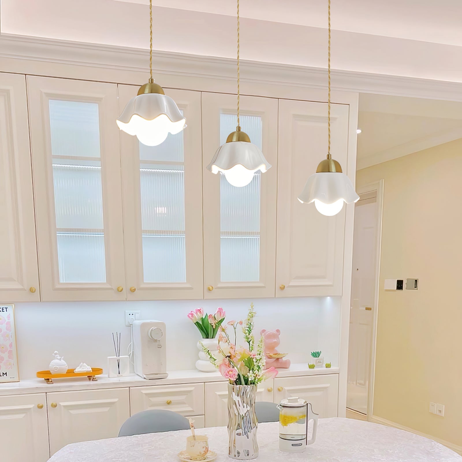 Ceramics Floral Pendant Light - Lumpaz