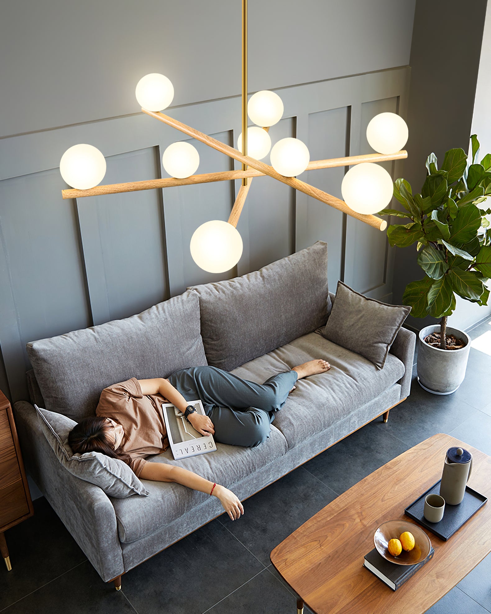 Line Ball Chandelier - Lumpaz