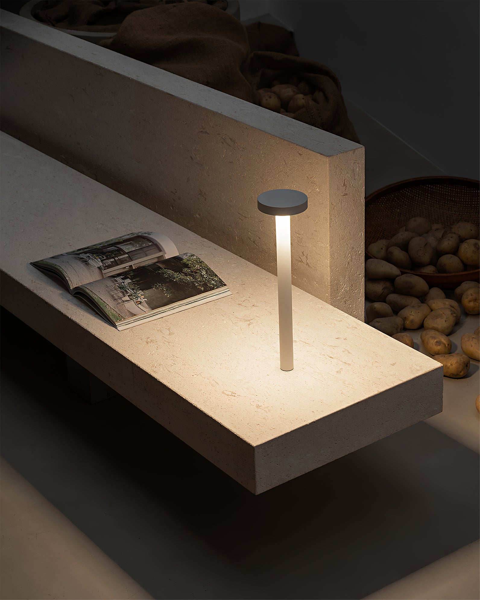 Tetatet Built-in Battery Table Lamp - Lumpaz