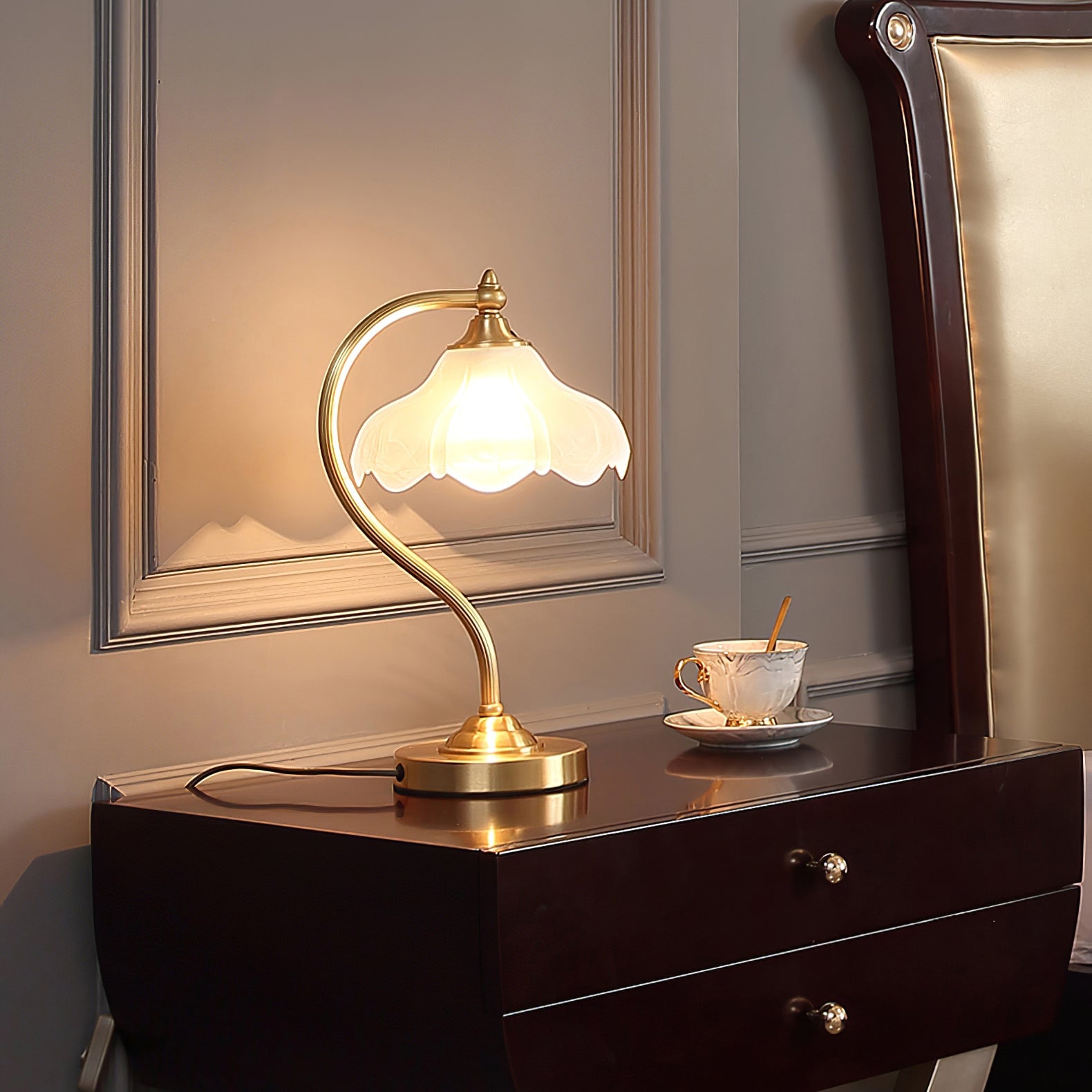 Magnolya Flower Table Lamp - Lumpaz