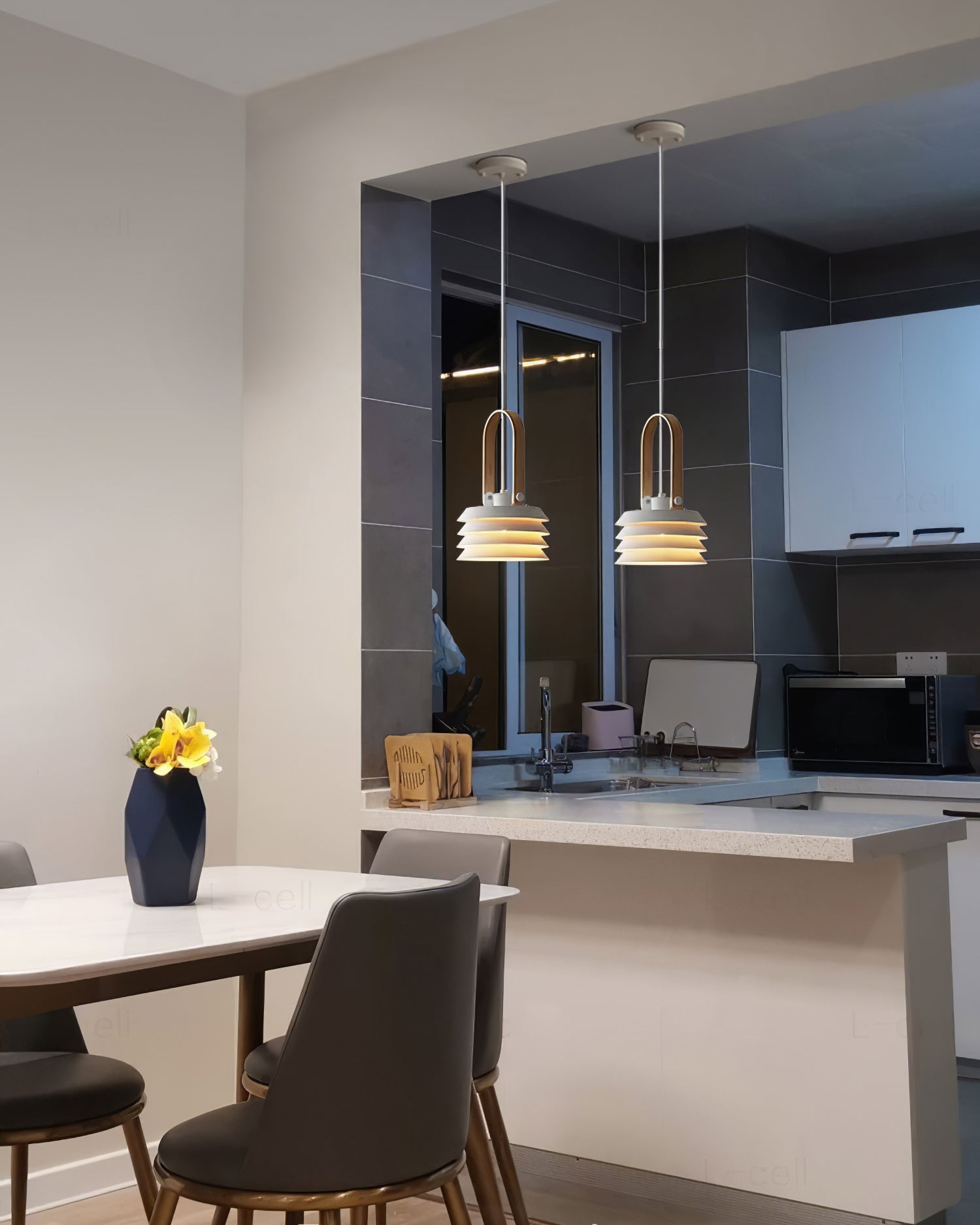 Minimalist Lantern Pendant Lamp - Lumpaz