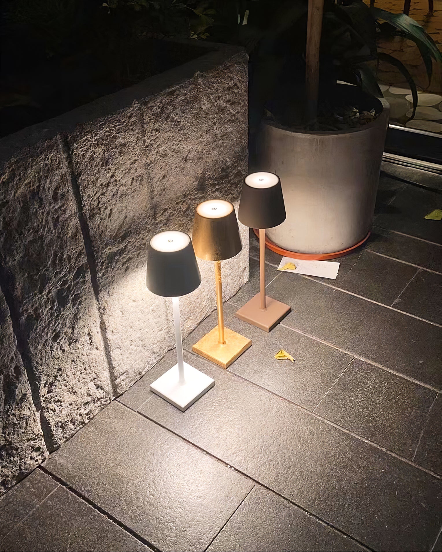 Poldina Built-in Battery Table Lamp - Lumpaz