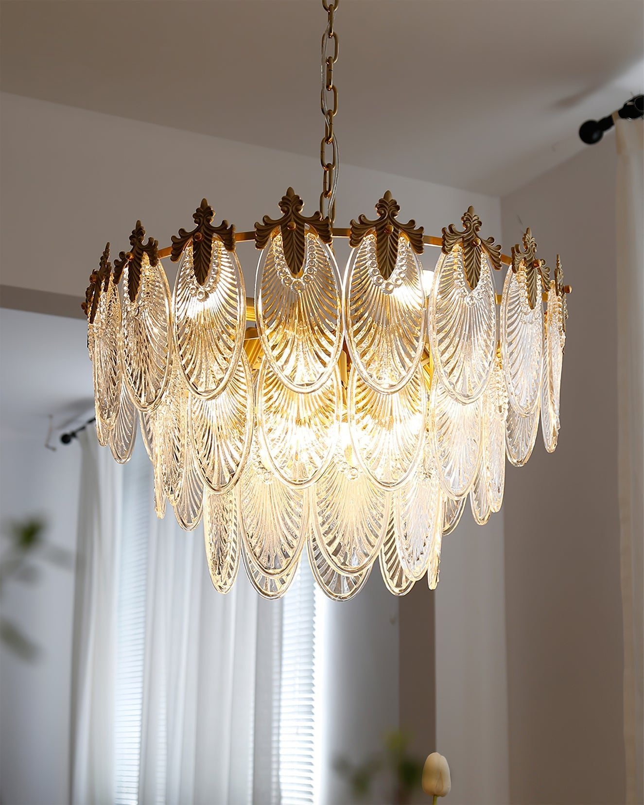 Brass Leaves Chandelier - Lumpaz