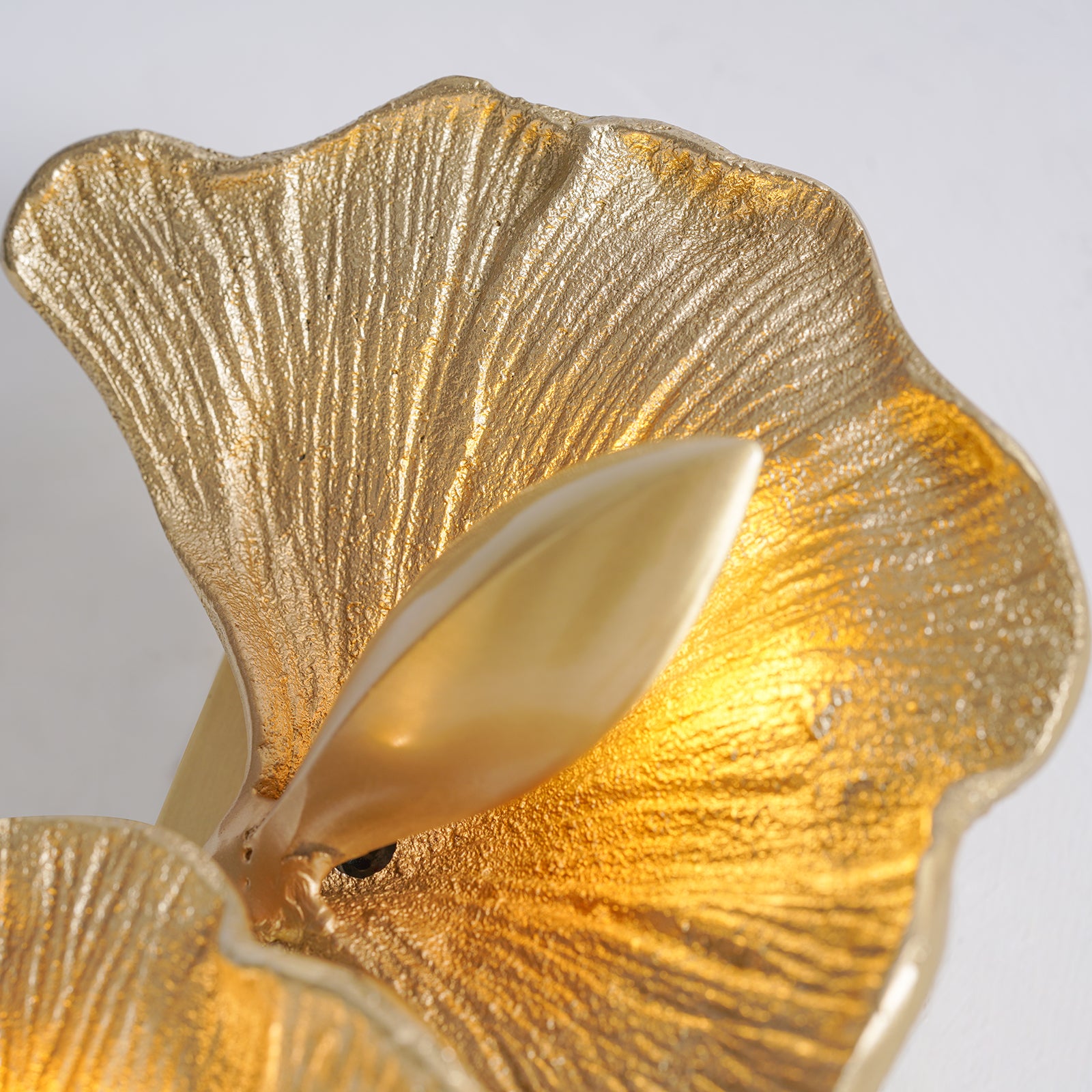 Ginkgo Leaf Wall Lamp - Lumpaz