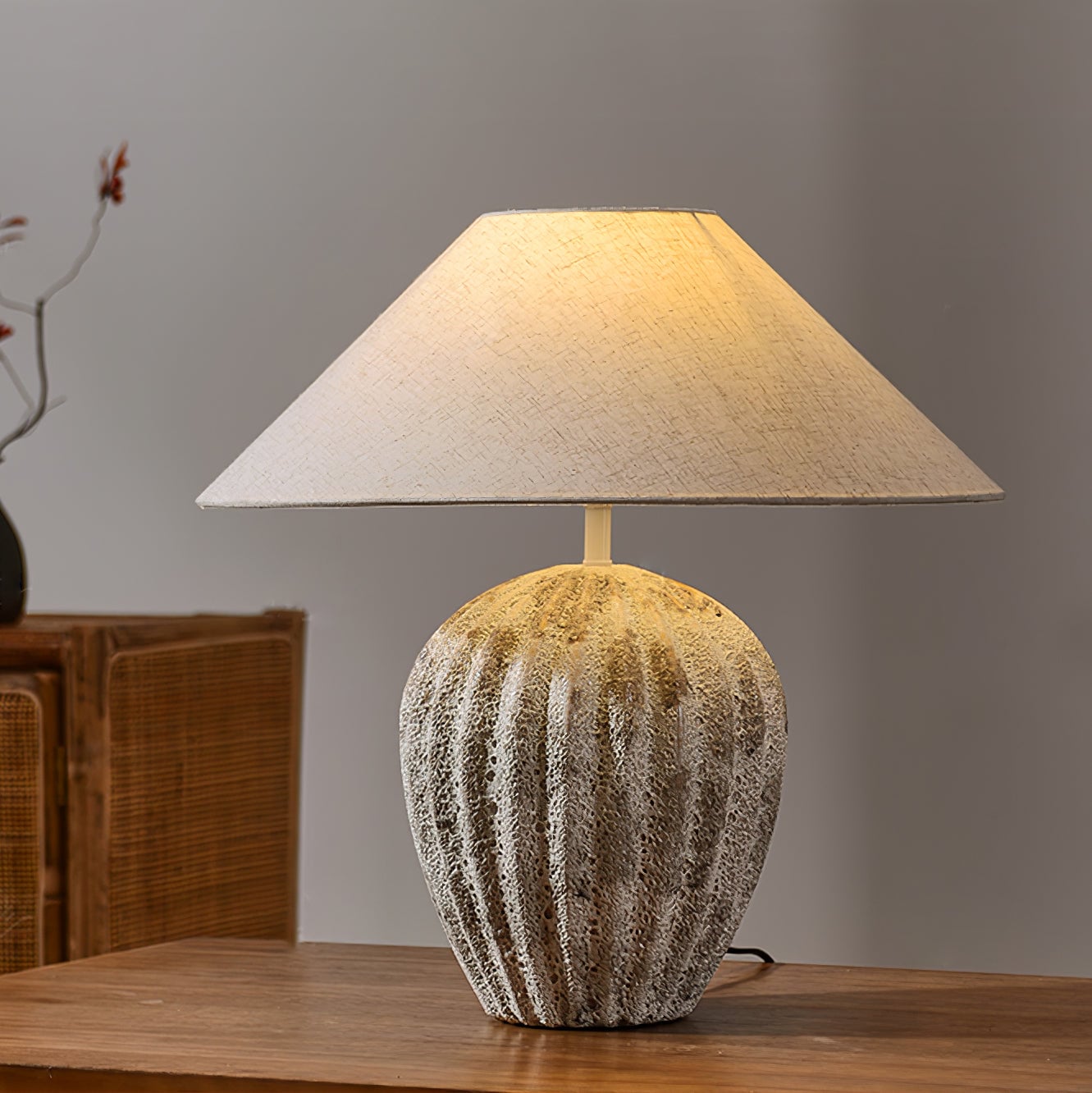 Fluted Ceramic Table Lamp - Lumpaz