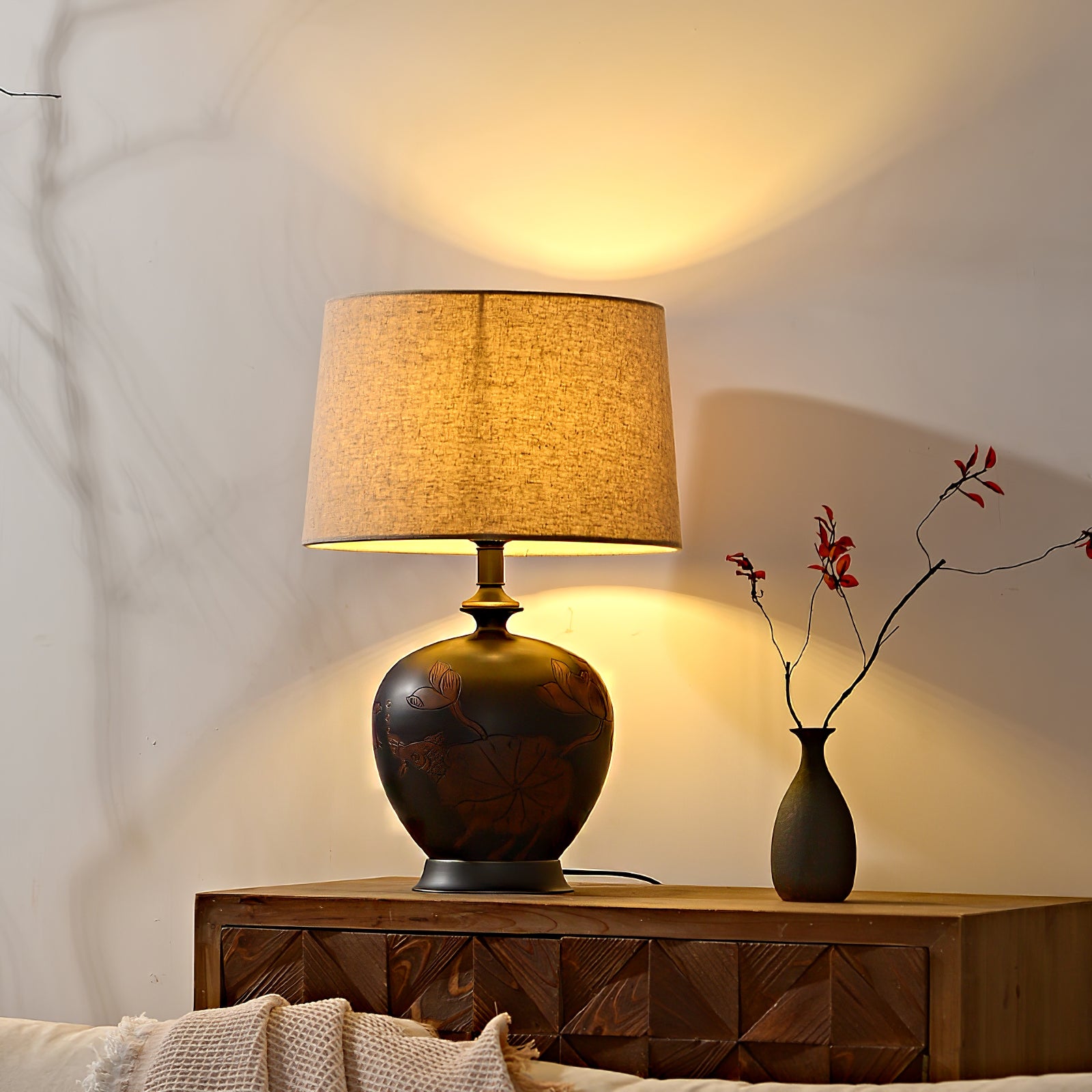 Fish Motif Ceramic Table Lamp - Lumpaz