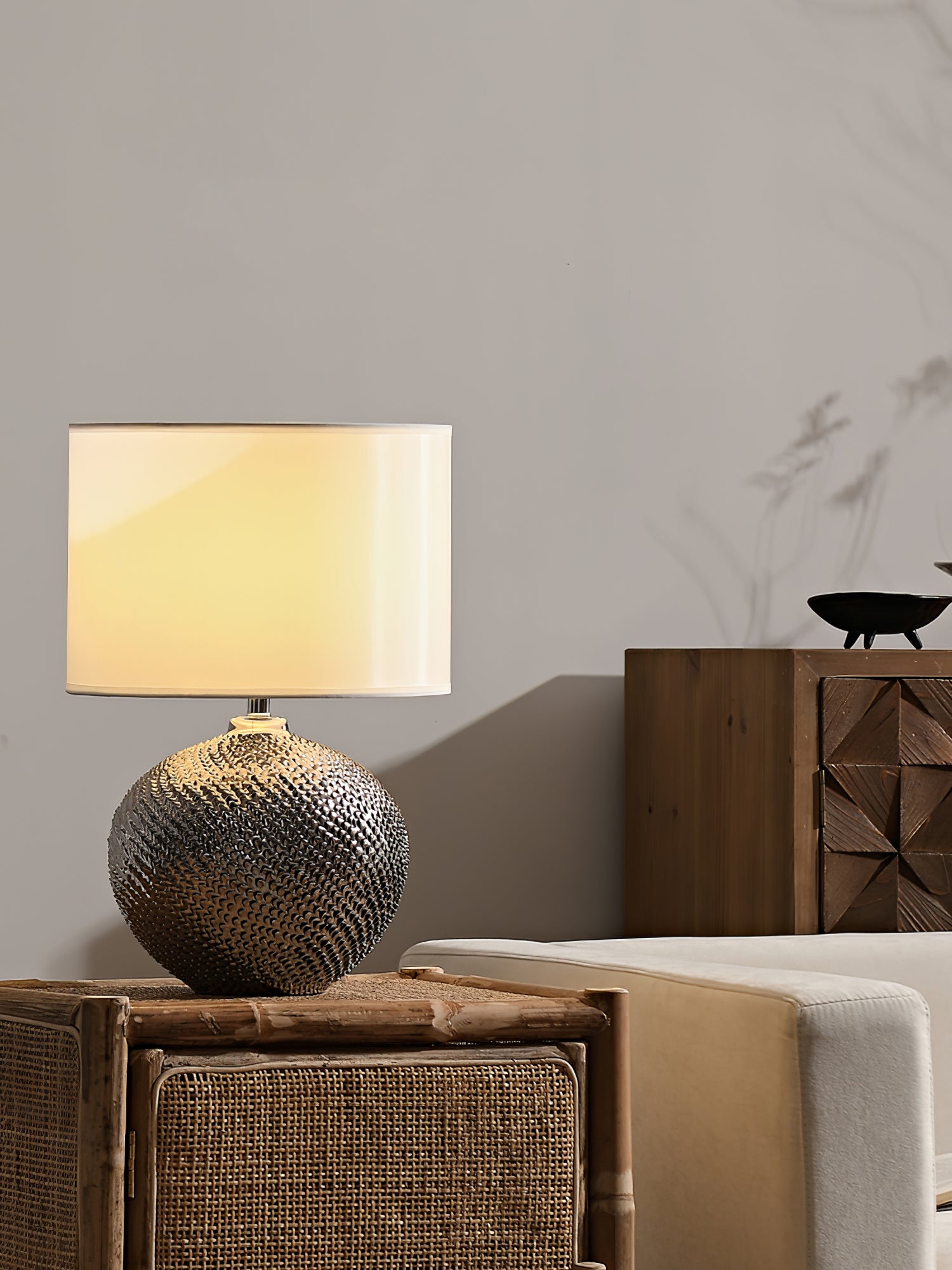 Mabel Textured Ceramic Table Lamp - Lumpaz