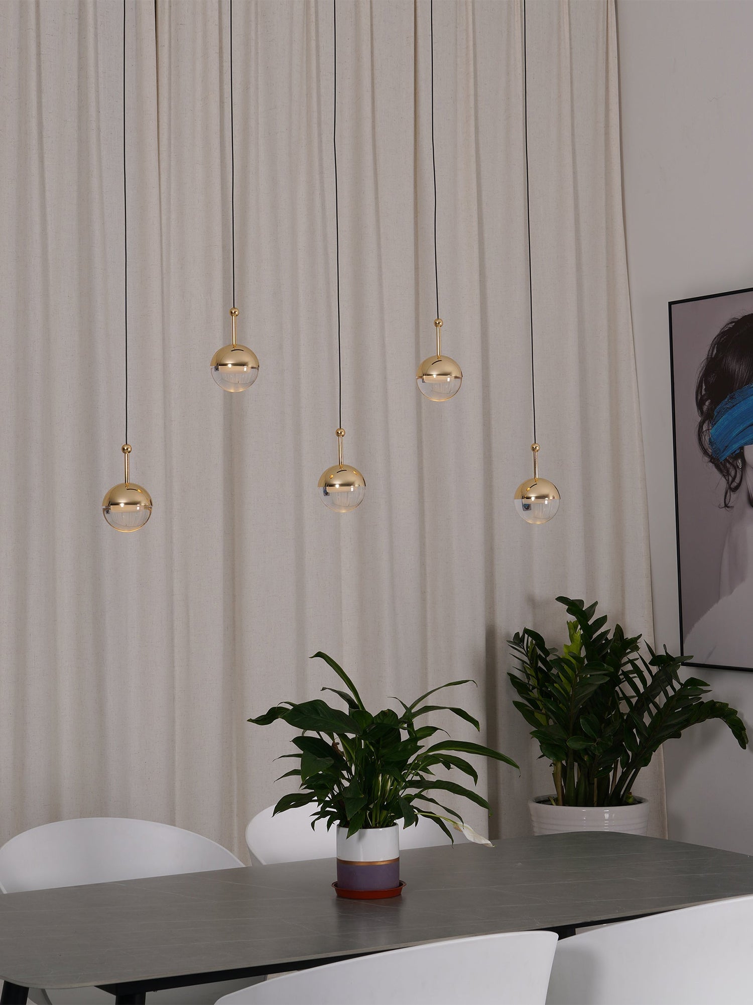 Stylish Ball Chandelier - Lumpaz