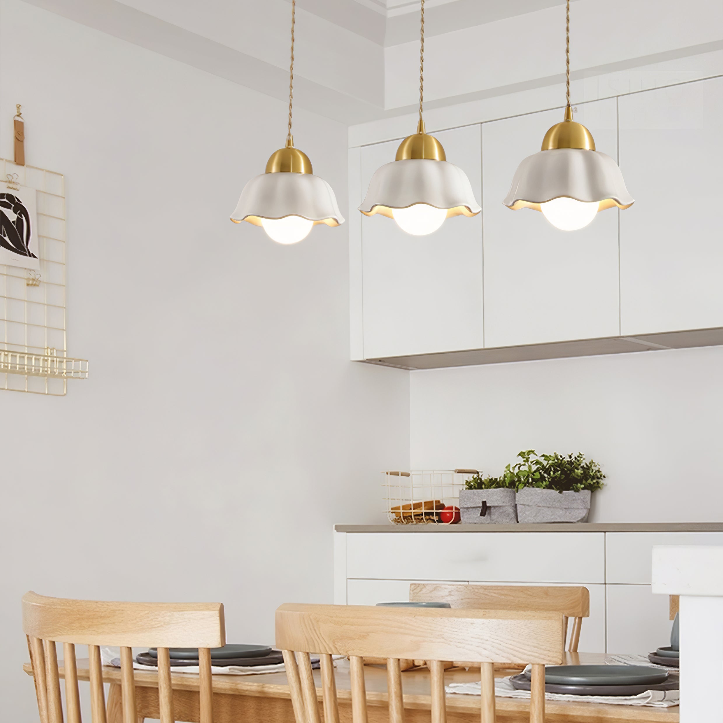 Ceramics Floral Pendant Light - Lumpaz