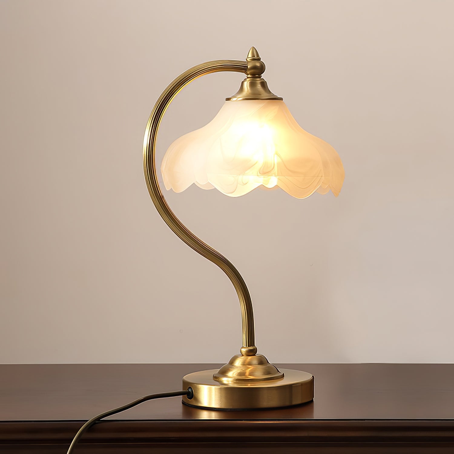Magnolya Flower Table Lamp - Lumpaz