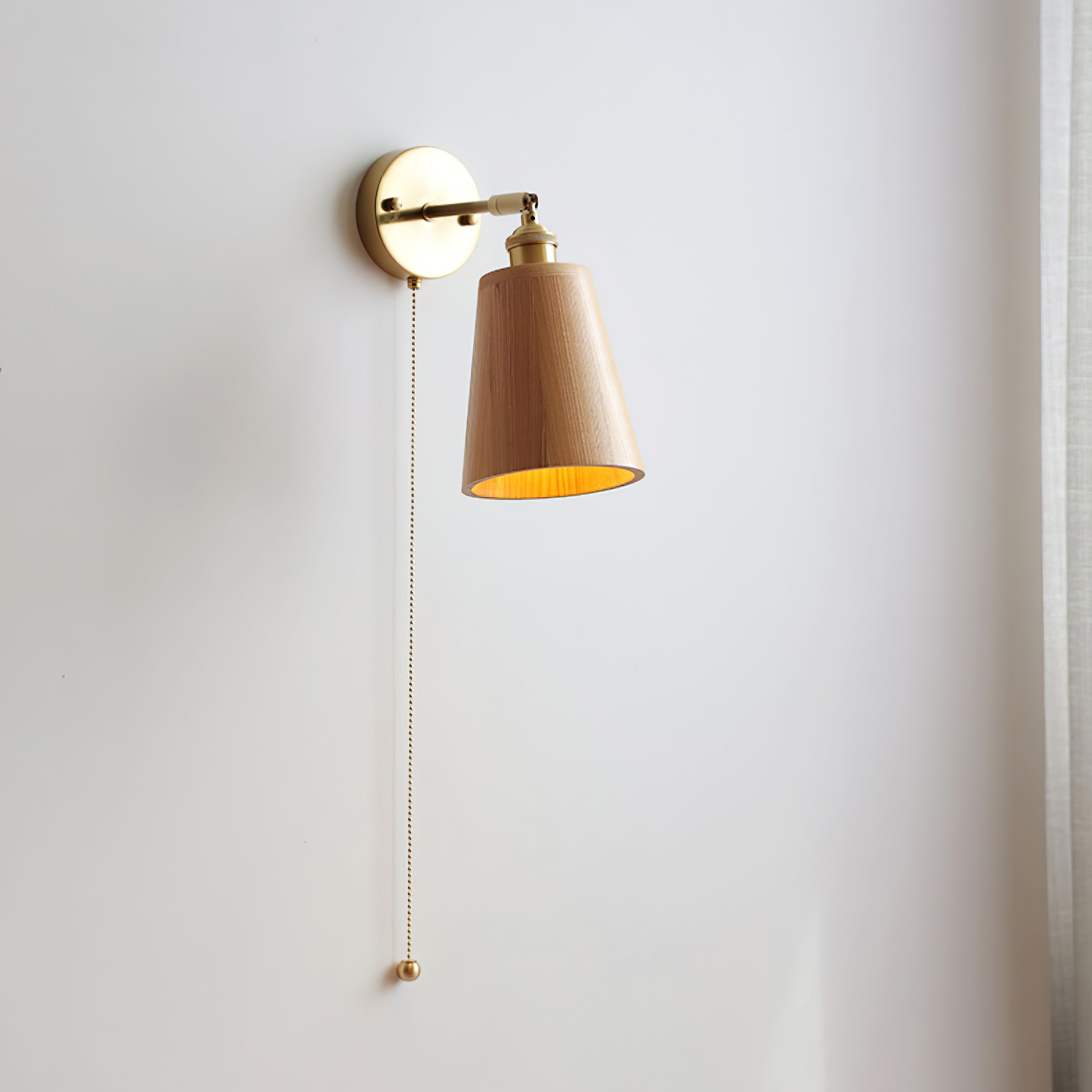 Rotatable Wooden Wall Lamp - Lumpaz