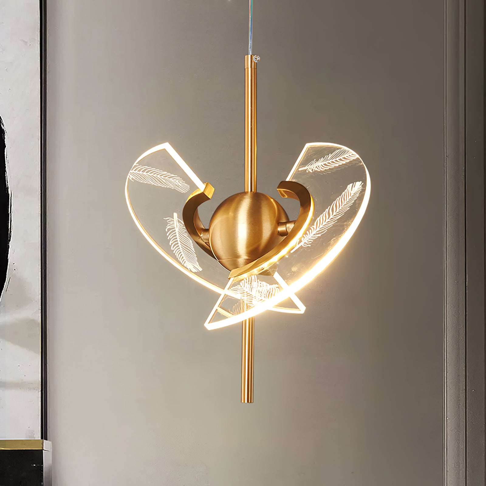 Brass Feather Pendant Lamp - Lumpaz