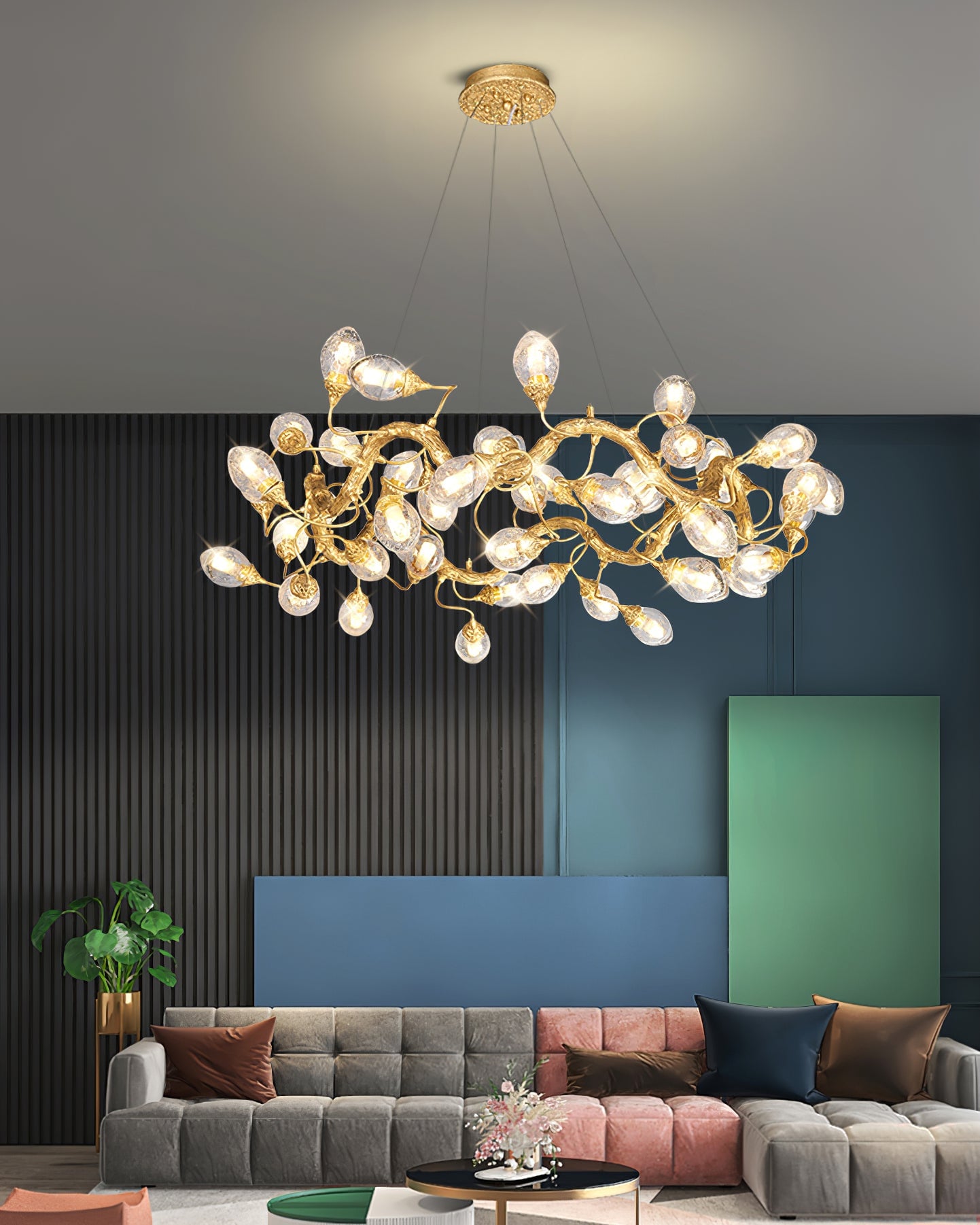 Lotus Brass Chandeliers - Lumpaz